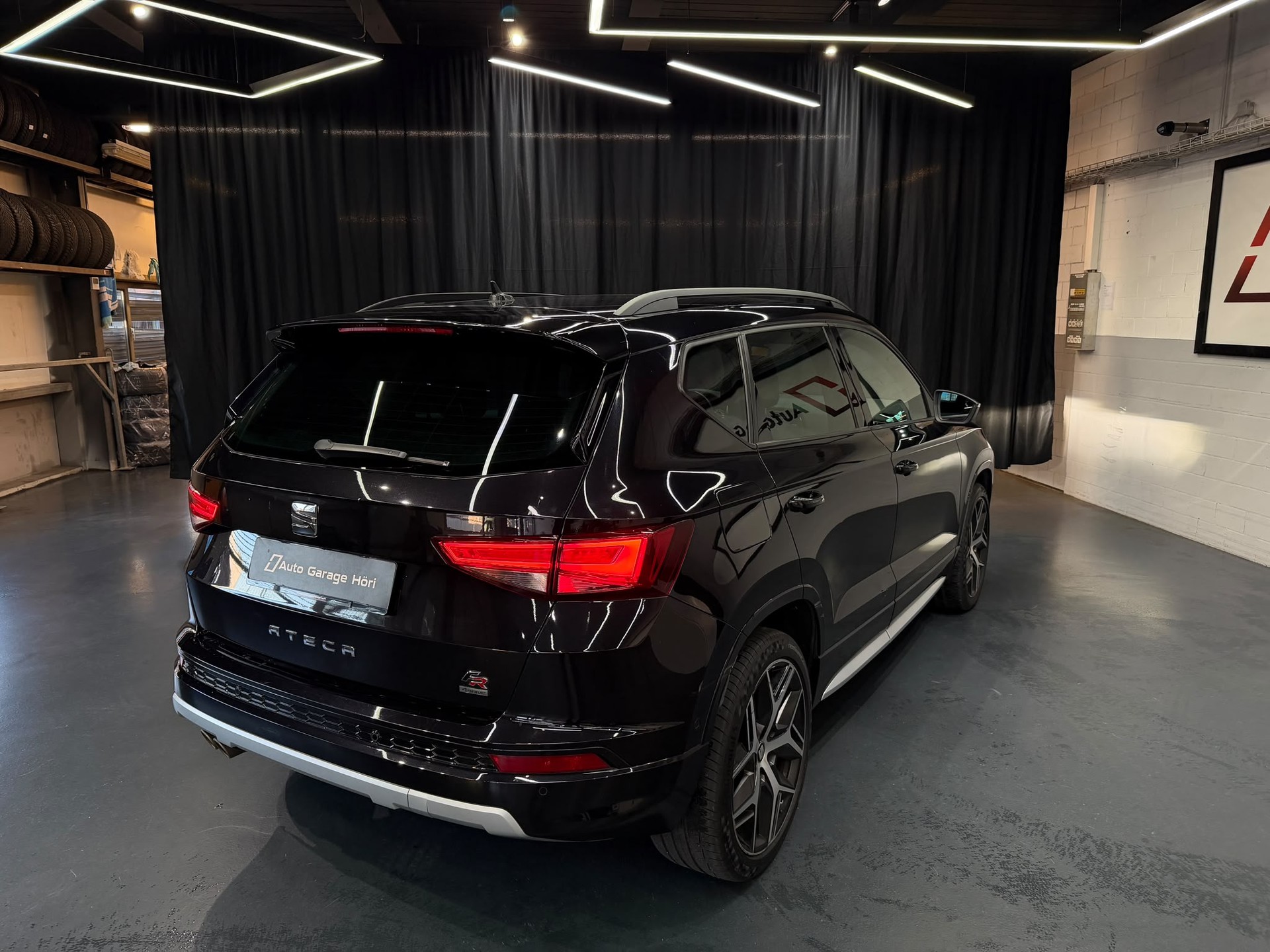 SEAT Ateca 2.0 TSI FR 4Drive DSG-showroom-element-1