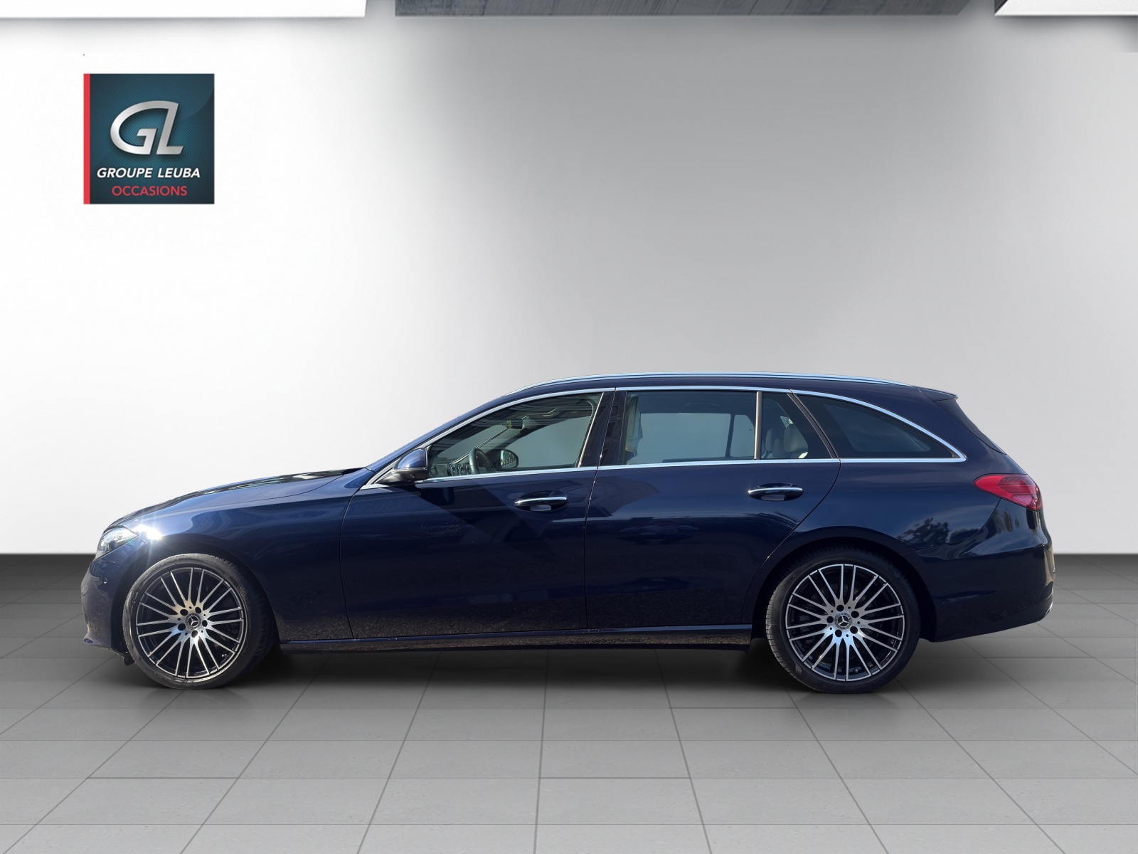 MERCEDES-BENZ C 220 d-showroom-element-2