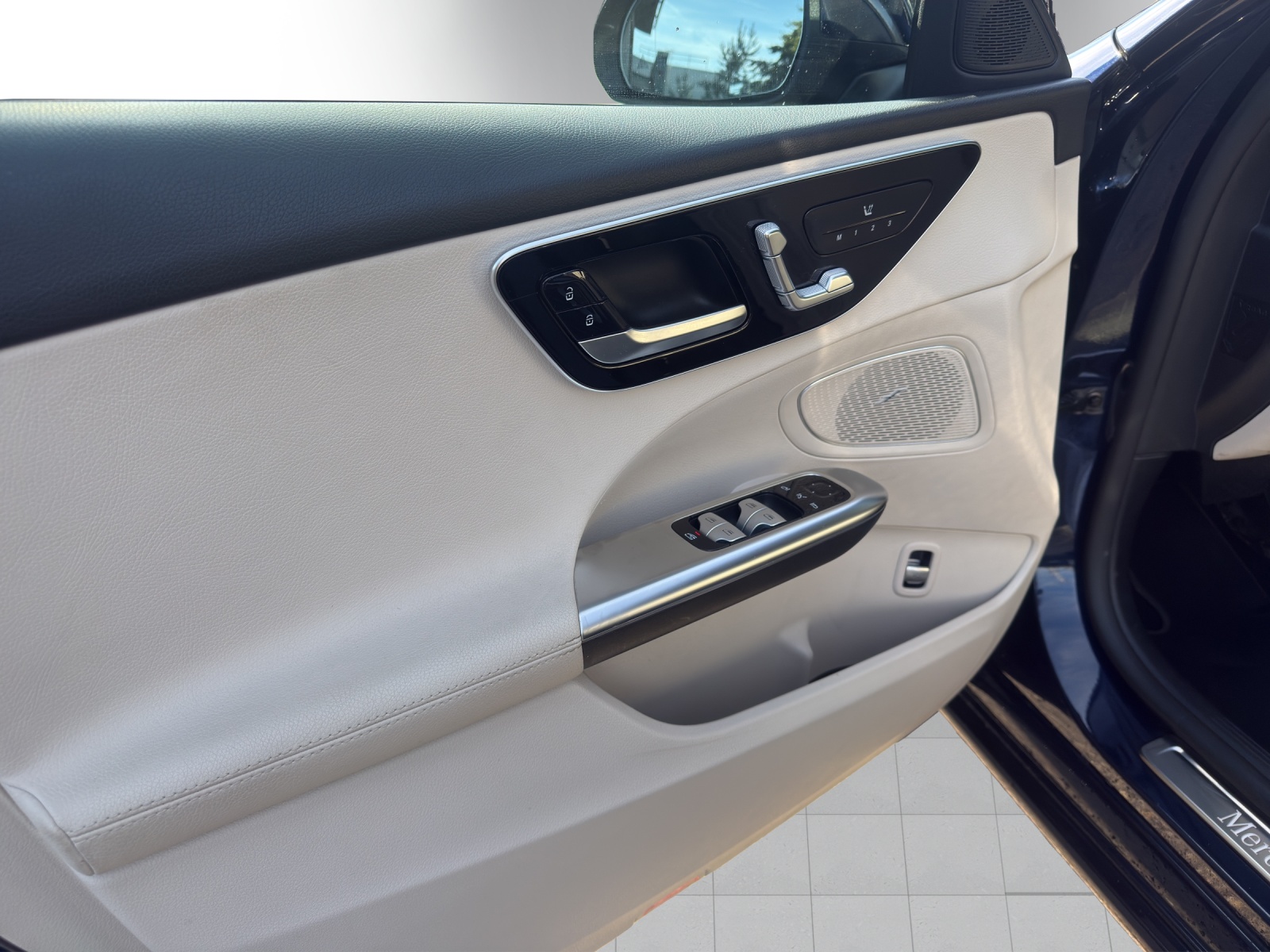 MERCEDES-BENZ C 220 d-image-13