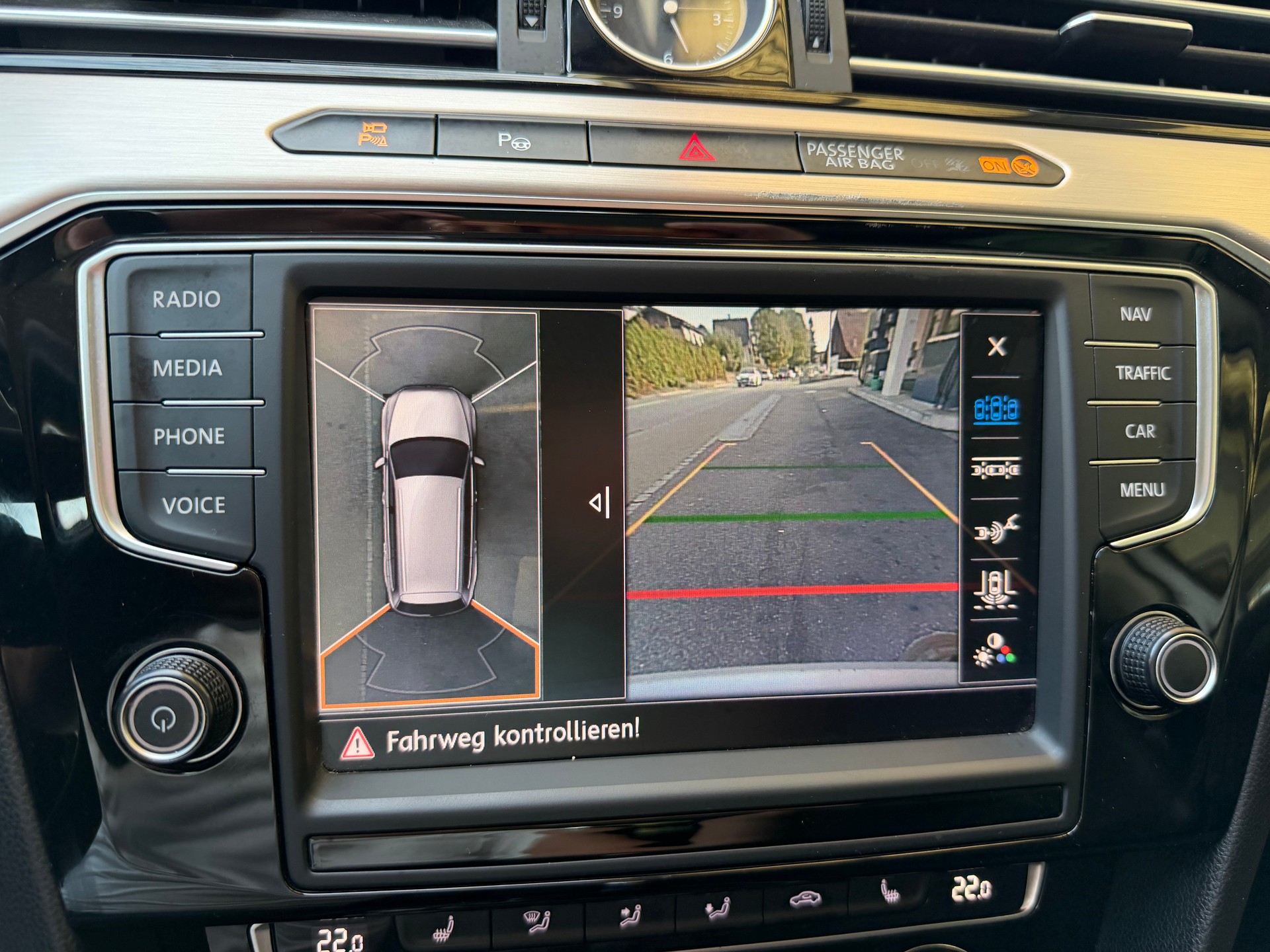 VW Passat Variant 2.0 TSI BMT Highline 4Motion DSG-image-12