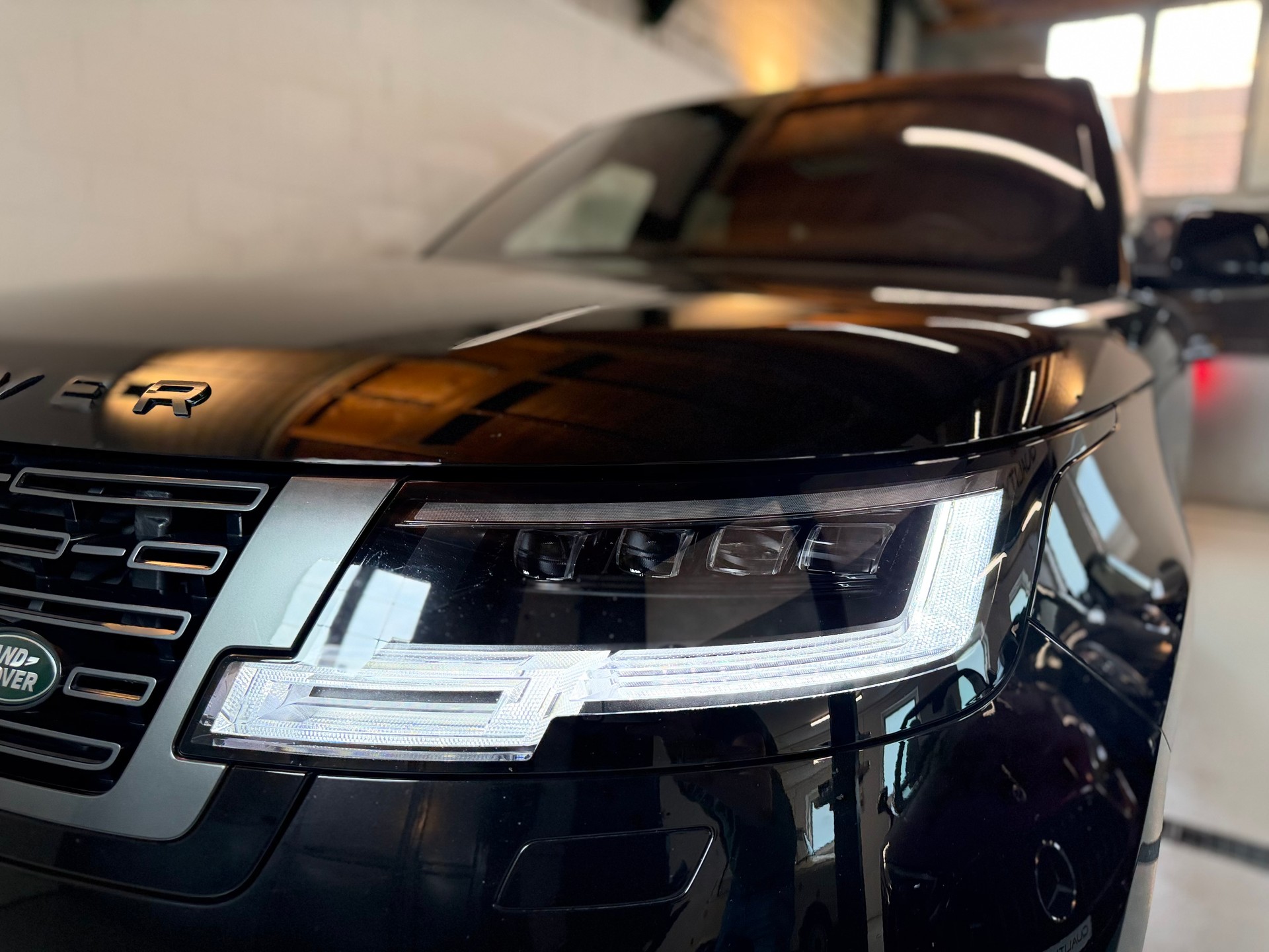 LAND ROVER Range Rover D300 3.0D I6 MHEV HSE Automatic-image-25