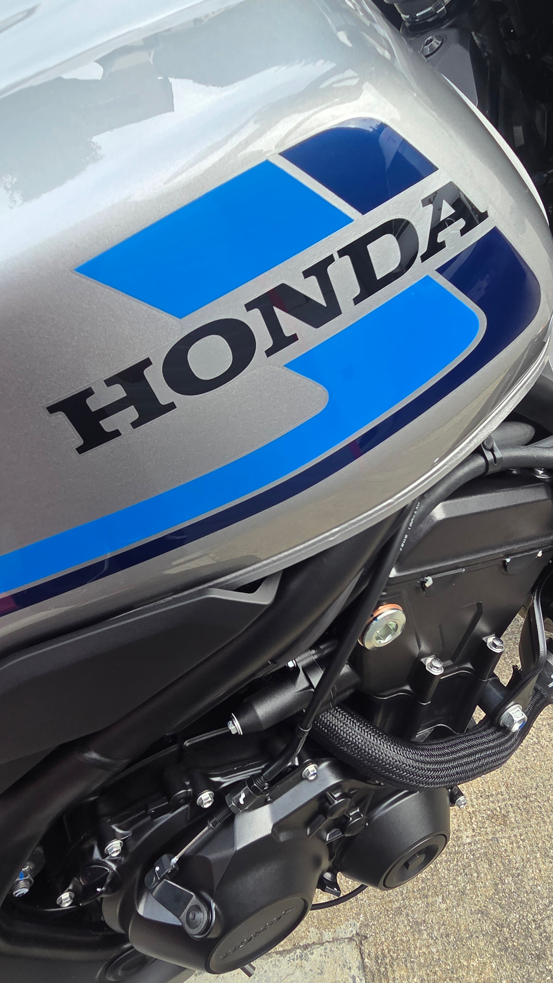HONDA CB1000F-image-6