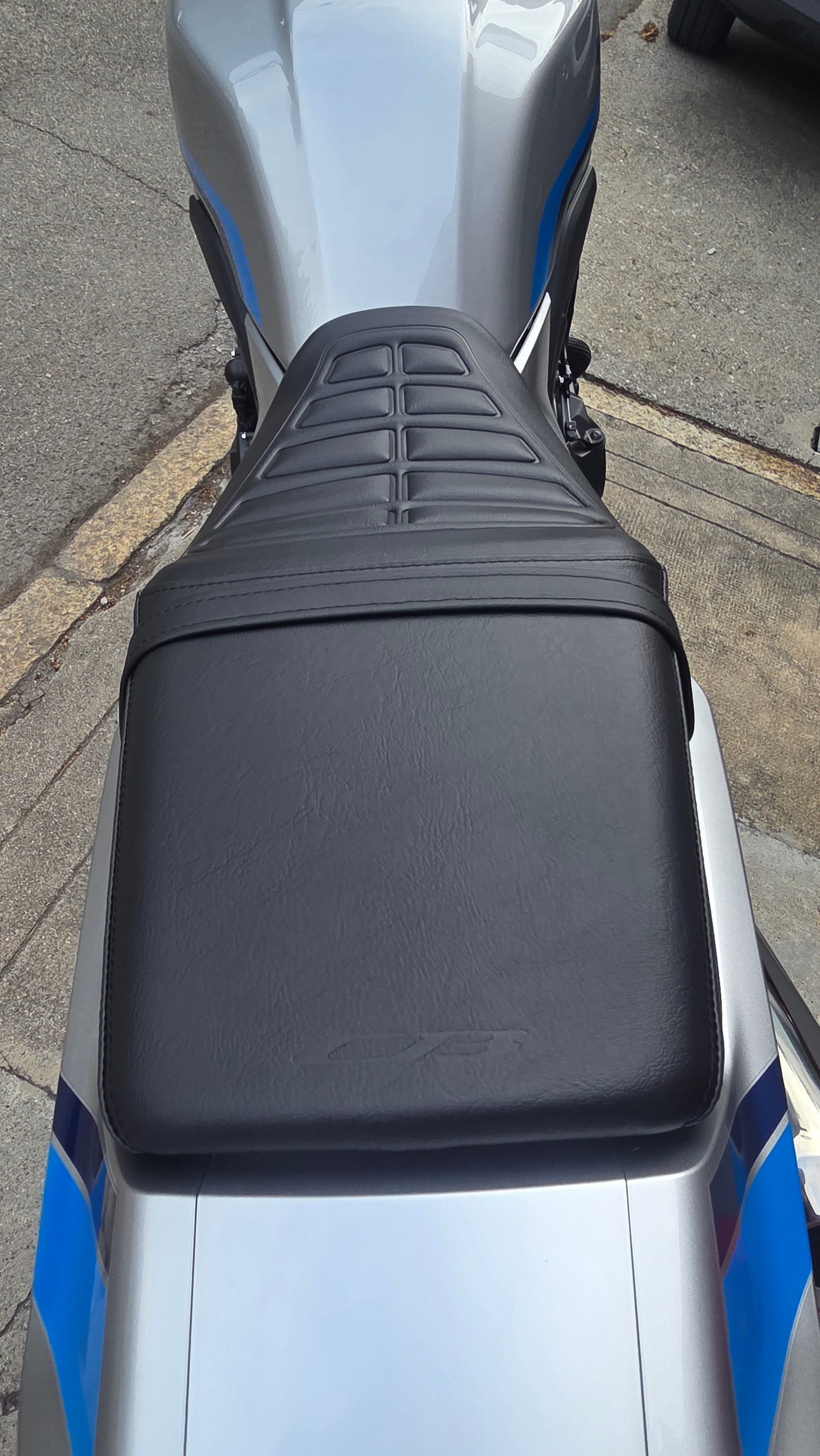 HONDA CB1000F-image-4