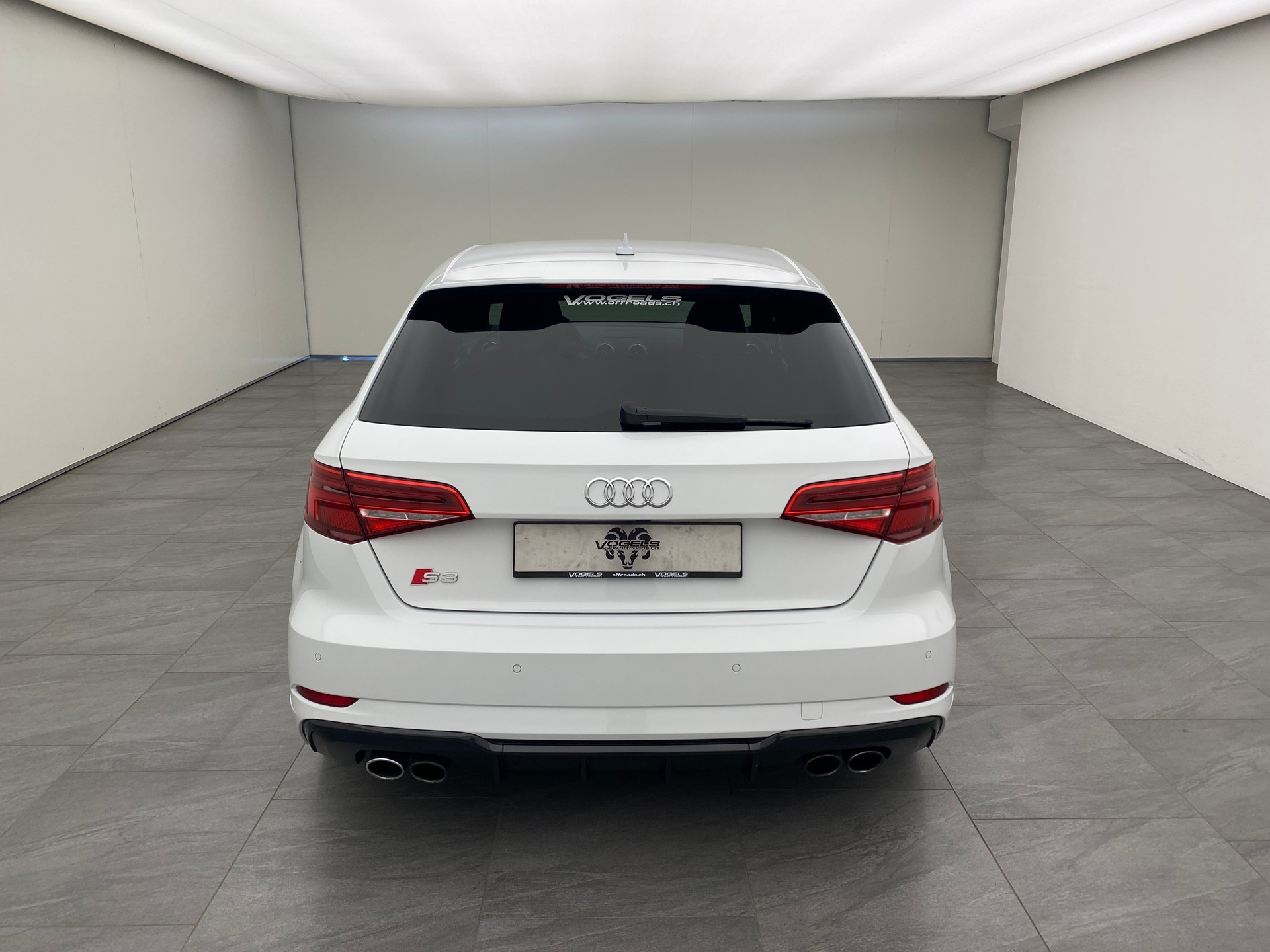 AUDI S3 2.0TFSI Quattro S-Tronic-image-4