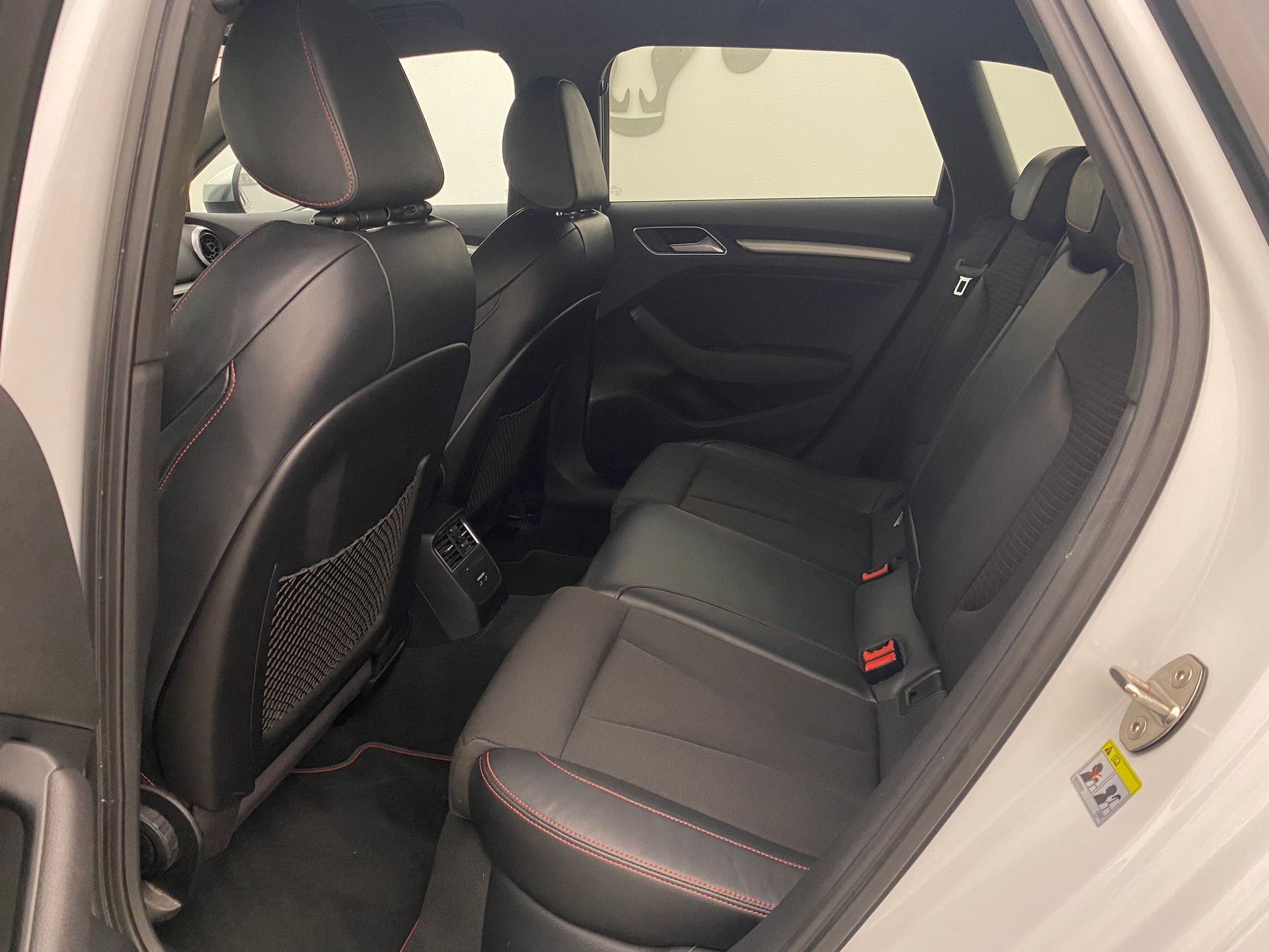 AUDI S3 2.0TFSI Quattro S-Tronic-image-14