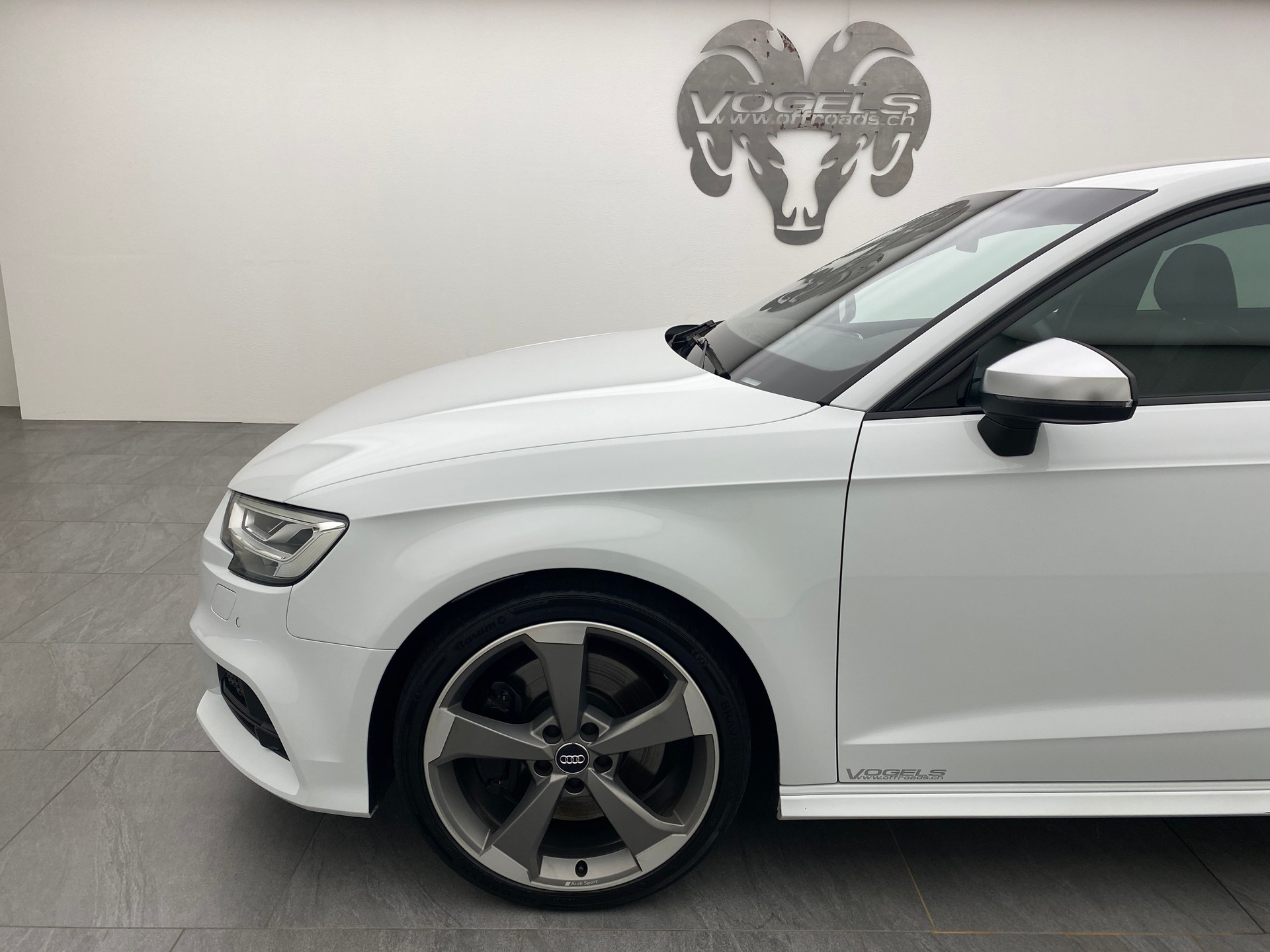 AUDI S3 2.0TFSI Quattro S-Tronic-image-6