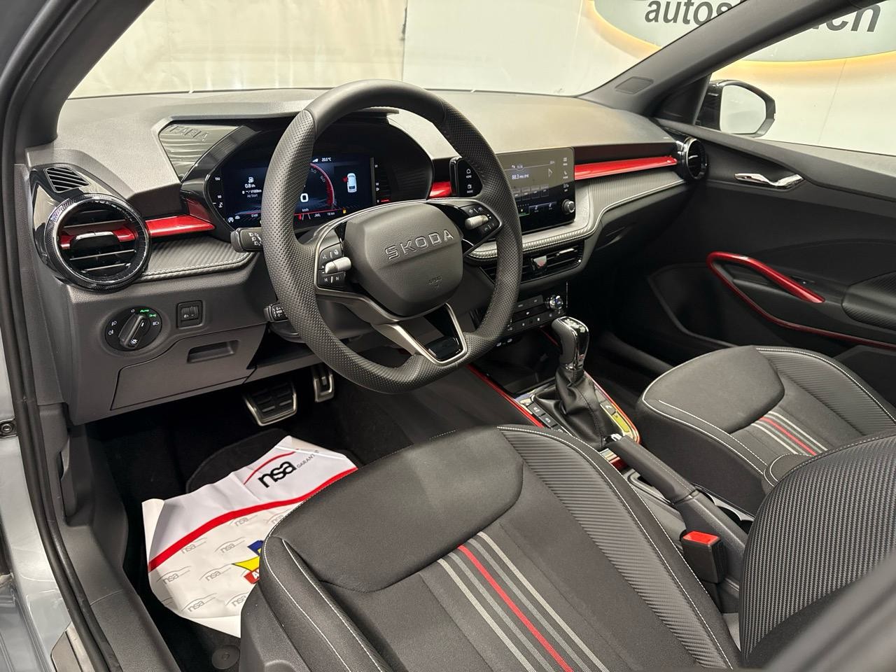 SKODA Fabia 1.5 TSI Monte Carlo DSG-showroom-element-2