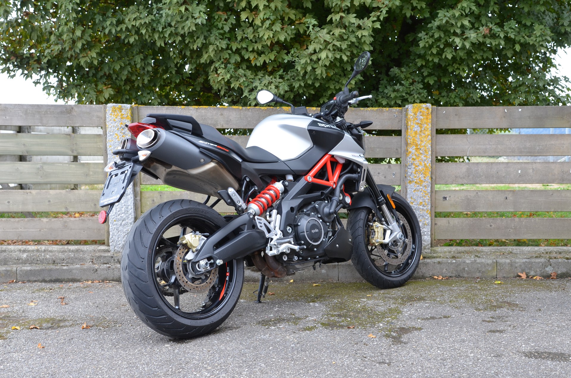 APRILIA SL 900 Shiver ABS-image-1
