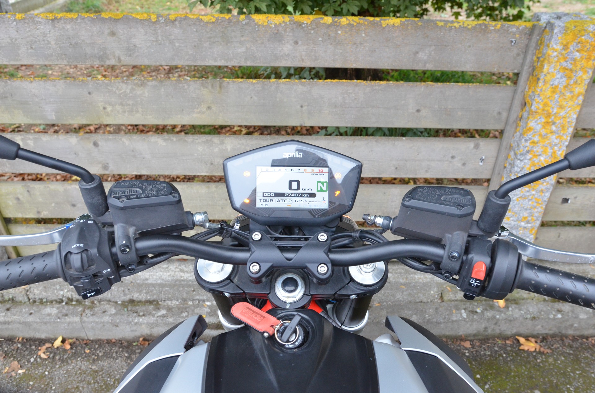 APRILIA SL 900 Shiver ABS-image-8