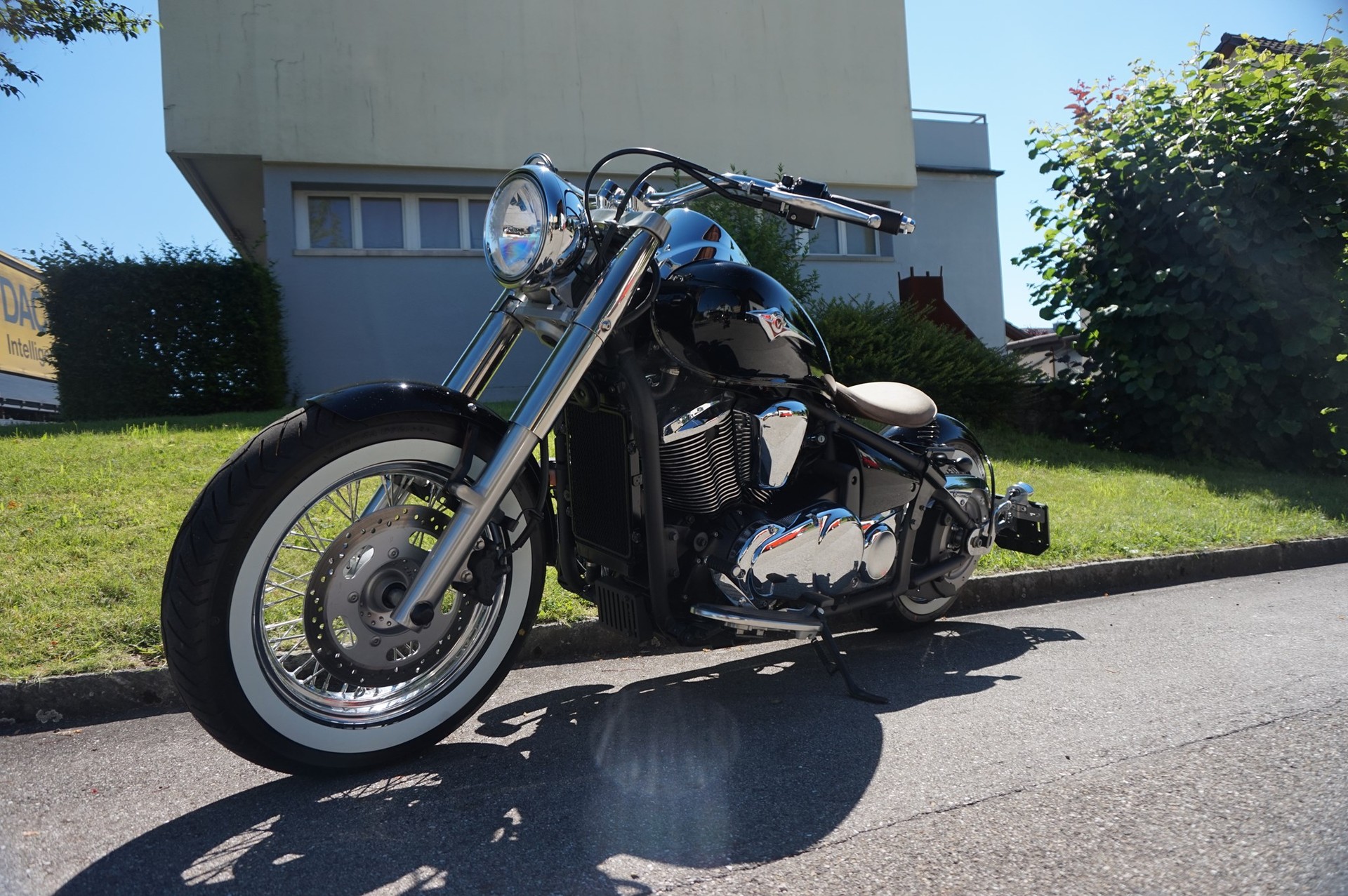 KAWASAKI VN 900 Bobber-image-0