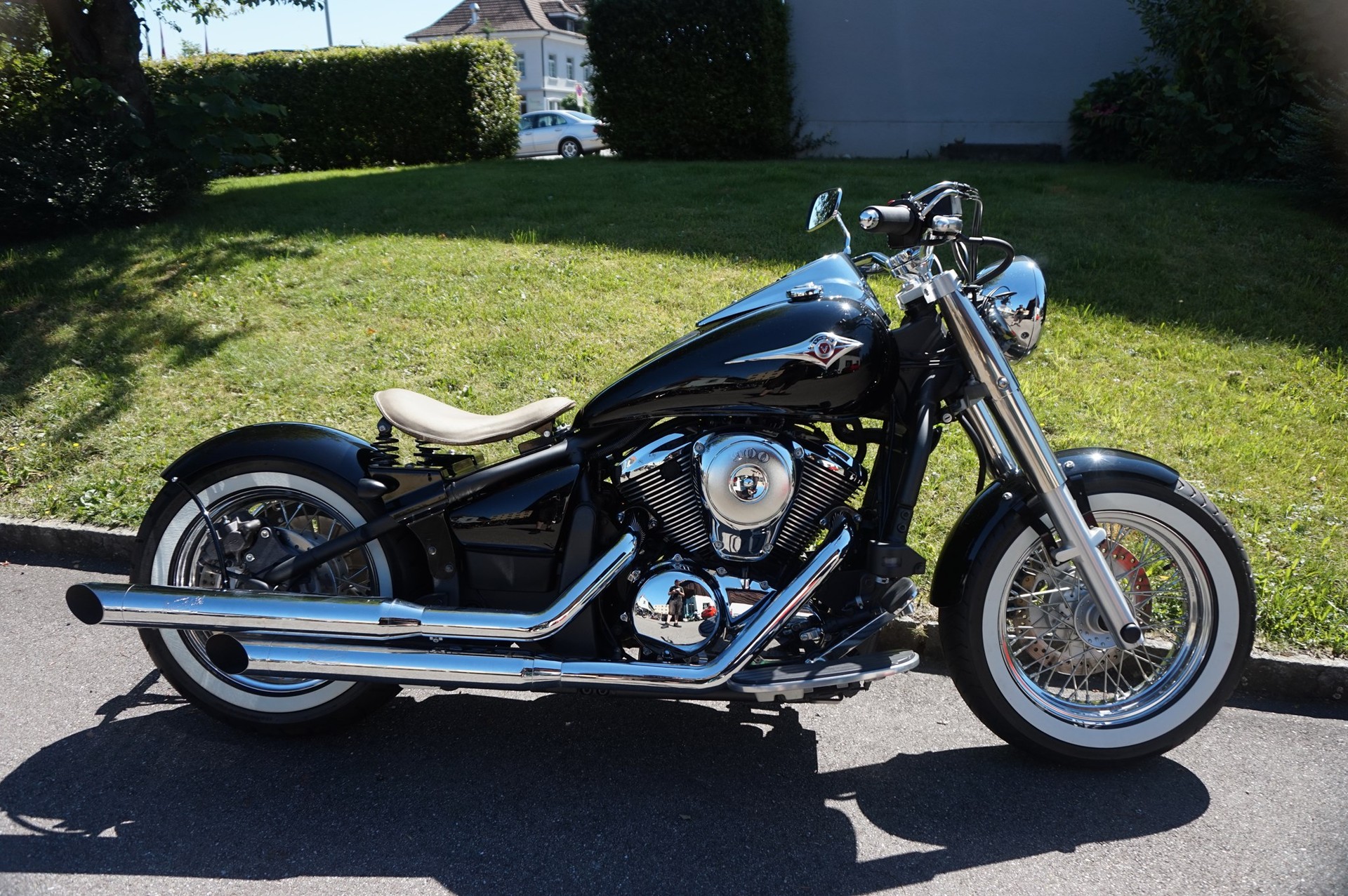 KAWASAKI VN 900 Bobber-image-1