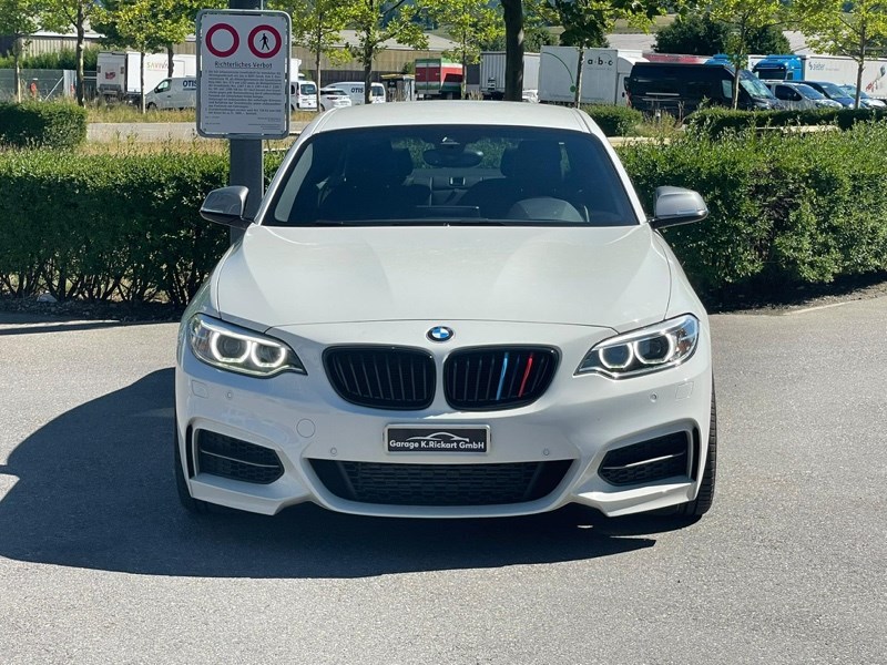 BMW M235i Steptronic-image-2