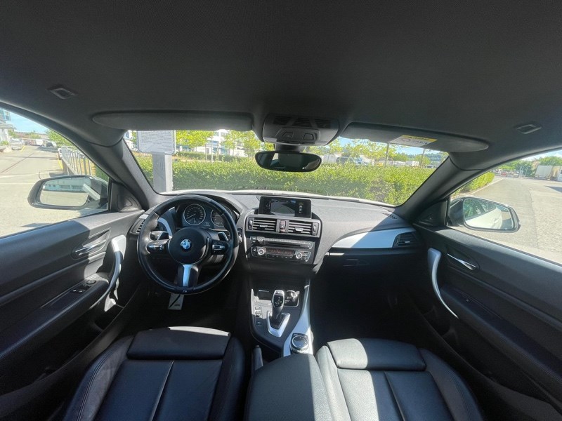 BMW M235i Steptronic-image-6