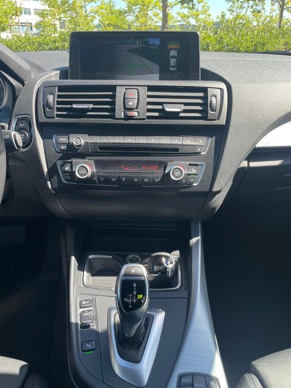 BMW M235i Steptronic-image-8