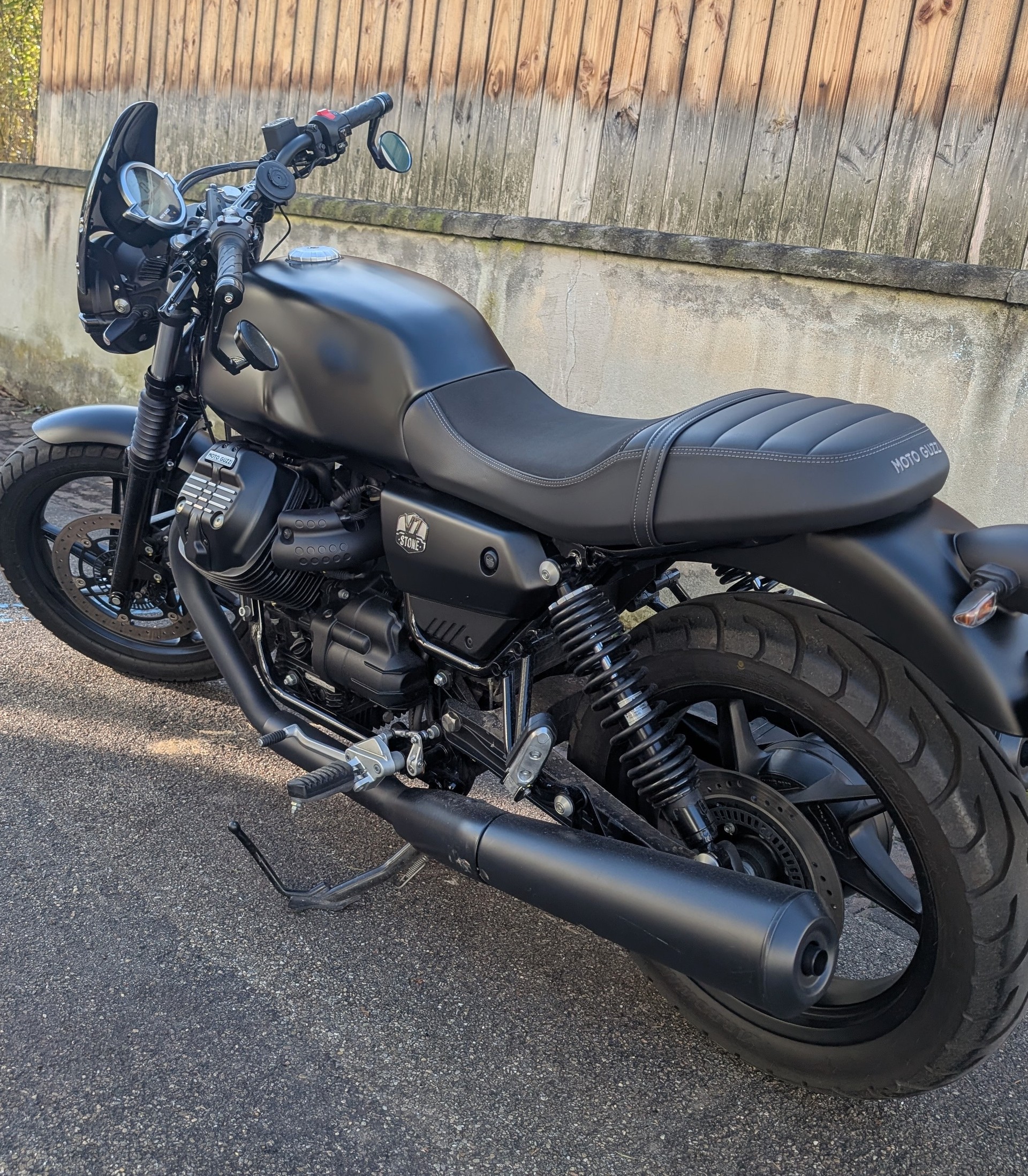 MOTO GUZZI Moto Guzzi V7 850 Stone ABS – nur 3’940 km – Top Zustand-image-3