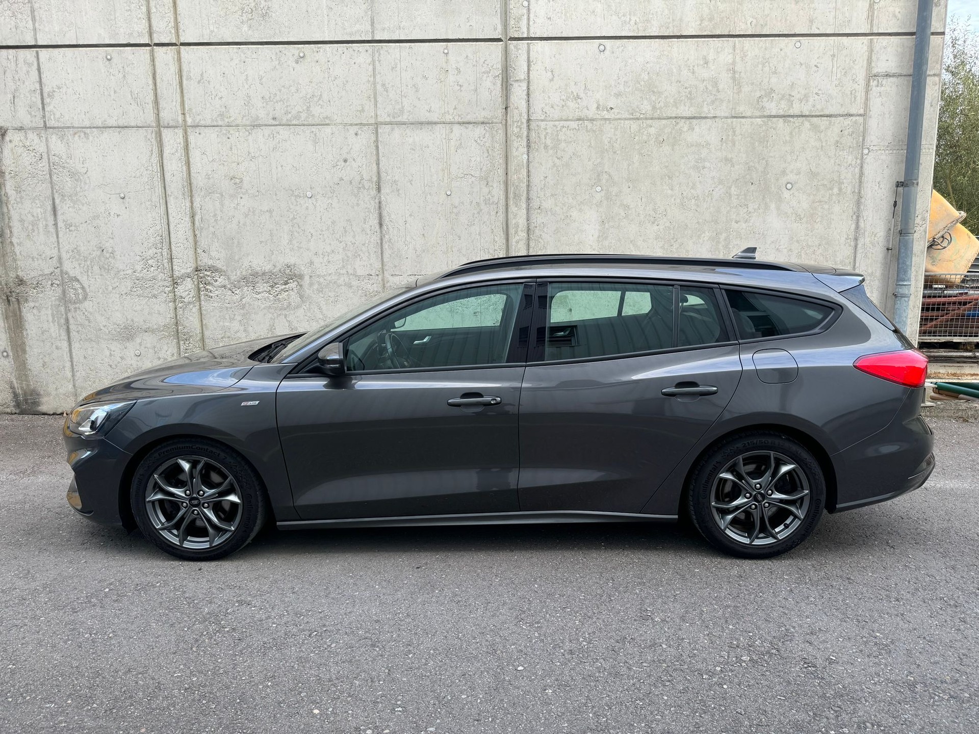 FORD Focus 1.5 TDCi ST Line Automatic-showroom-element-3