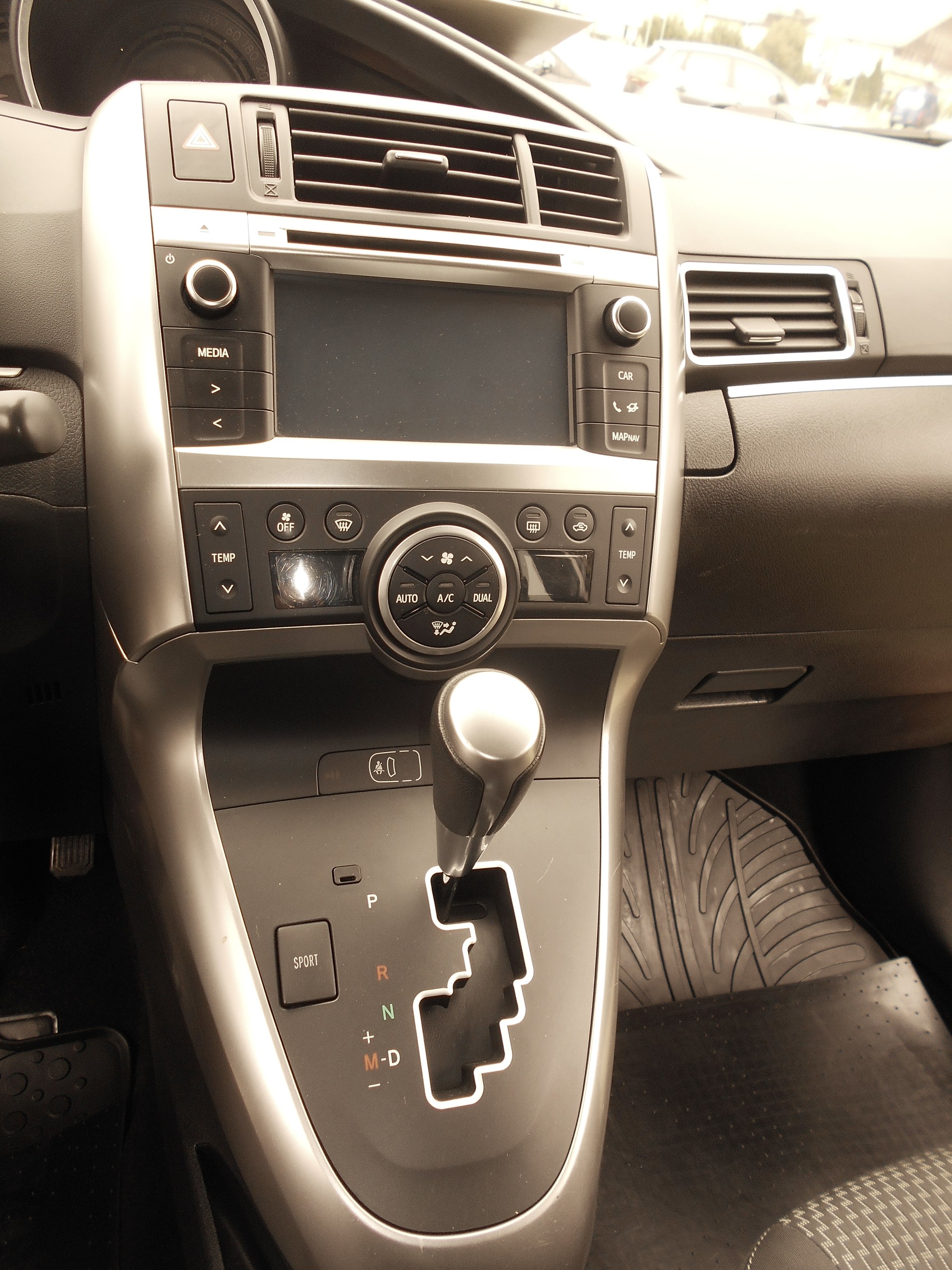 TOYOTA Verso 1.8 Trend Multidrive AUTOMAT-image-8