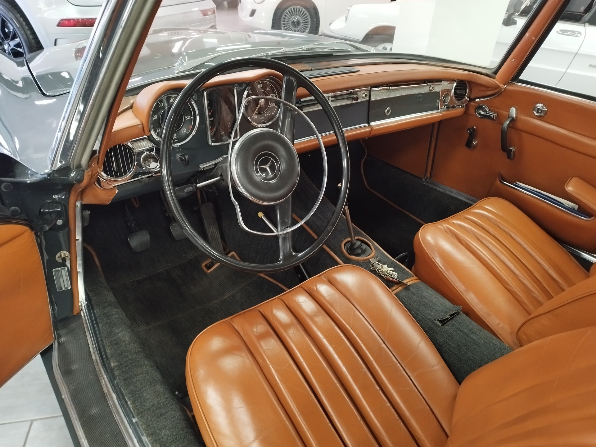 MERCEDES-BENZ SL 230-image-8