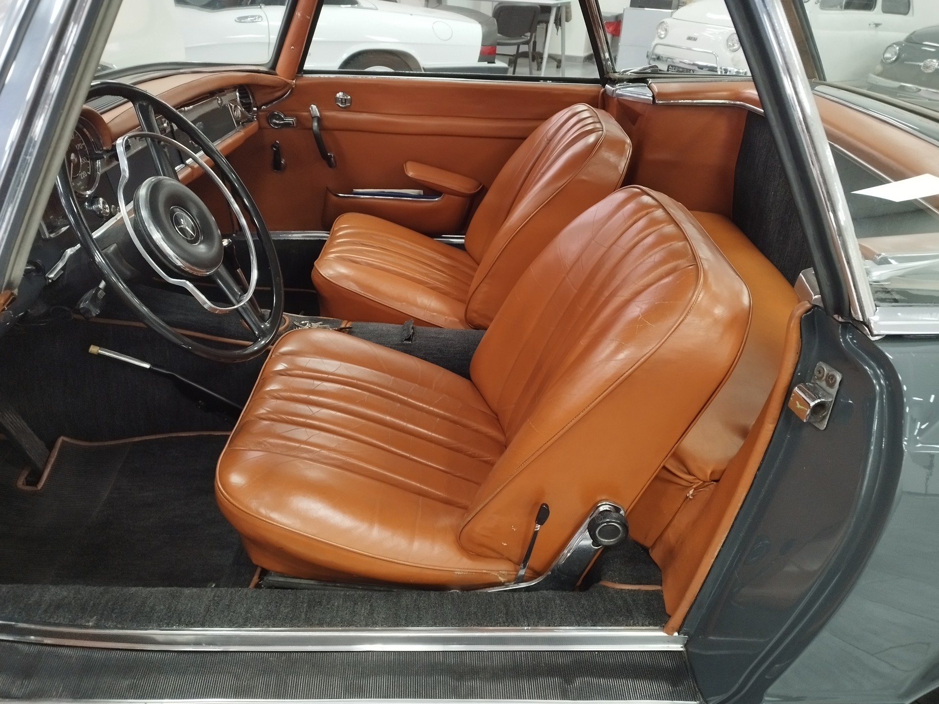 MERCEDES-BENZ SL 230-image-7