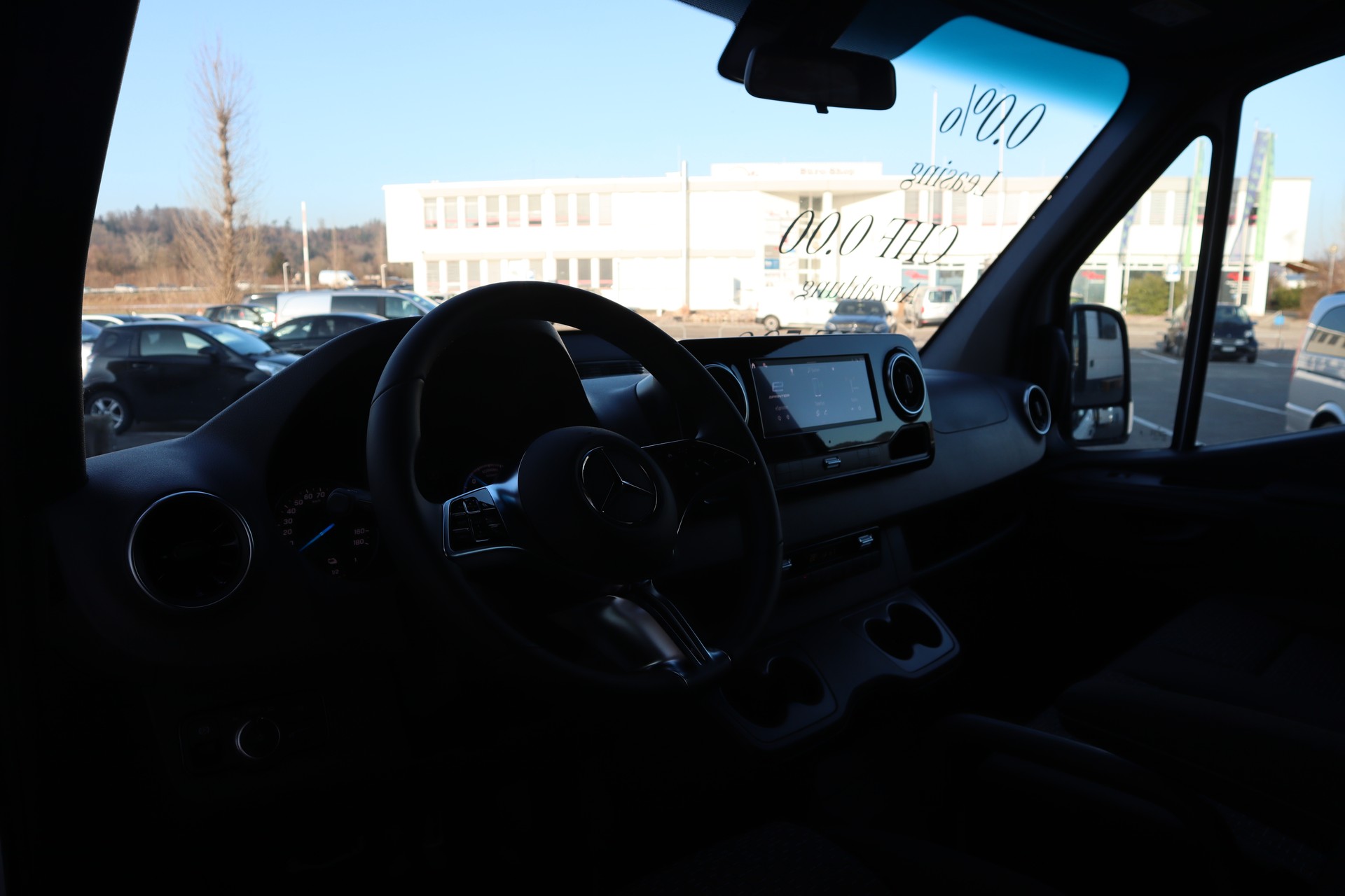 MERCEDES-BENZ eSprinter 320 PRO KA 3665mm S-showroom-element-3