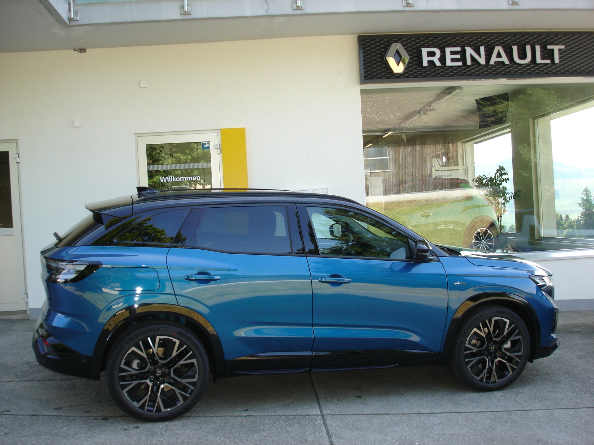 RENAULT Austral 1.2 HEV 200 esprit Alpine A-showroom-element-2