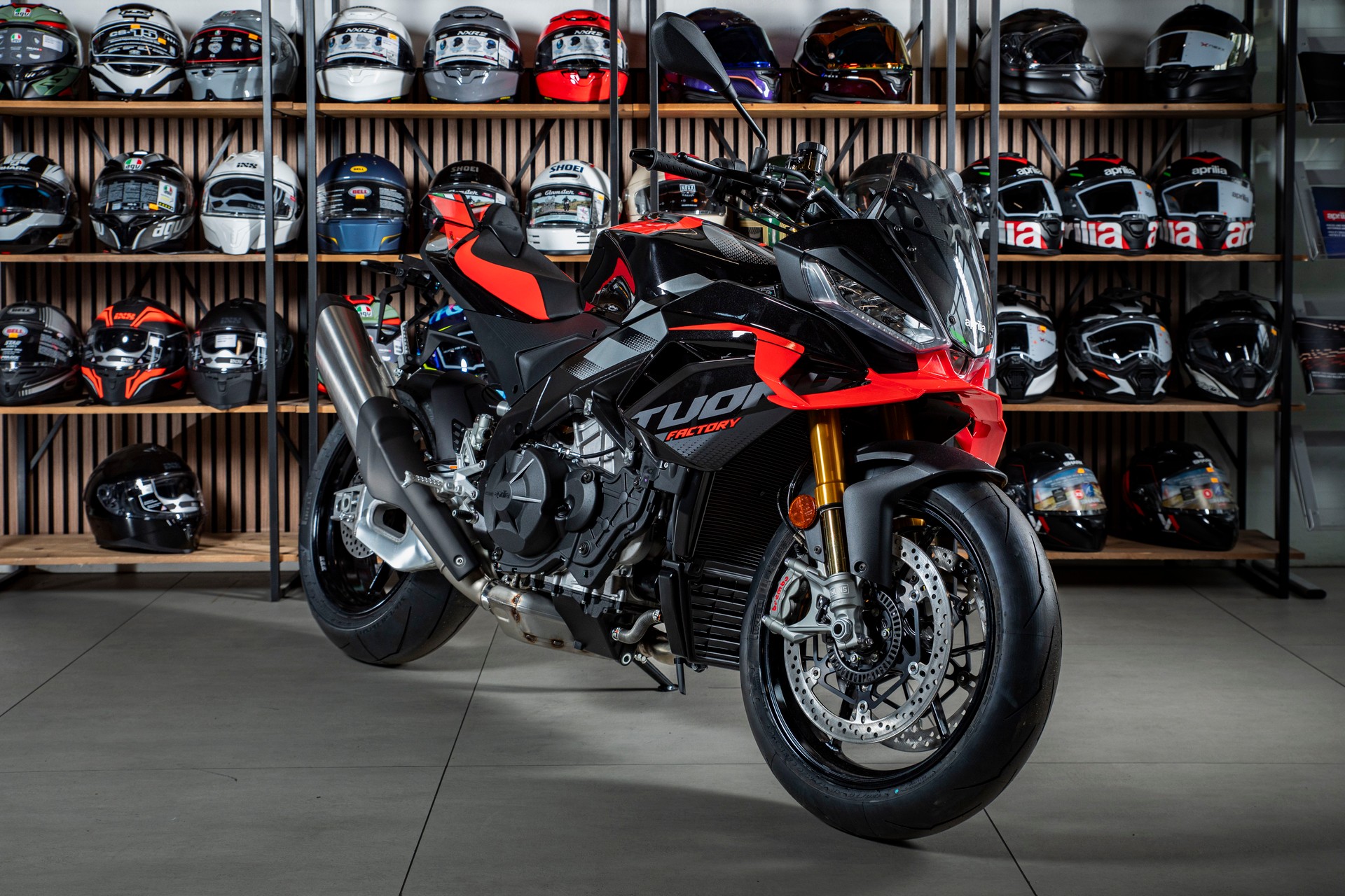 APRILIA V4 Factory-image-1
