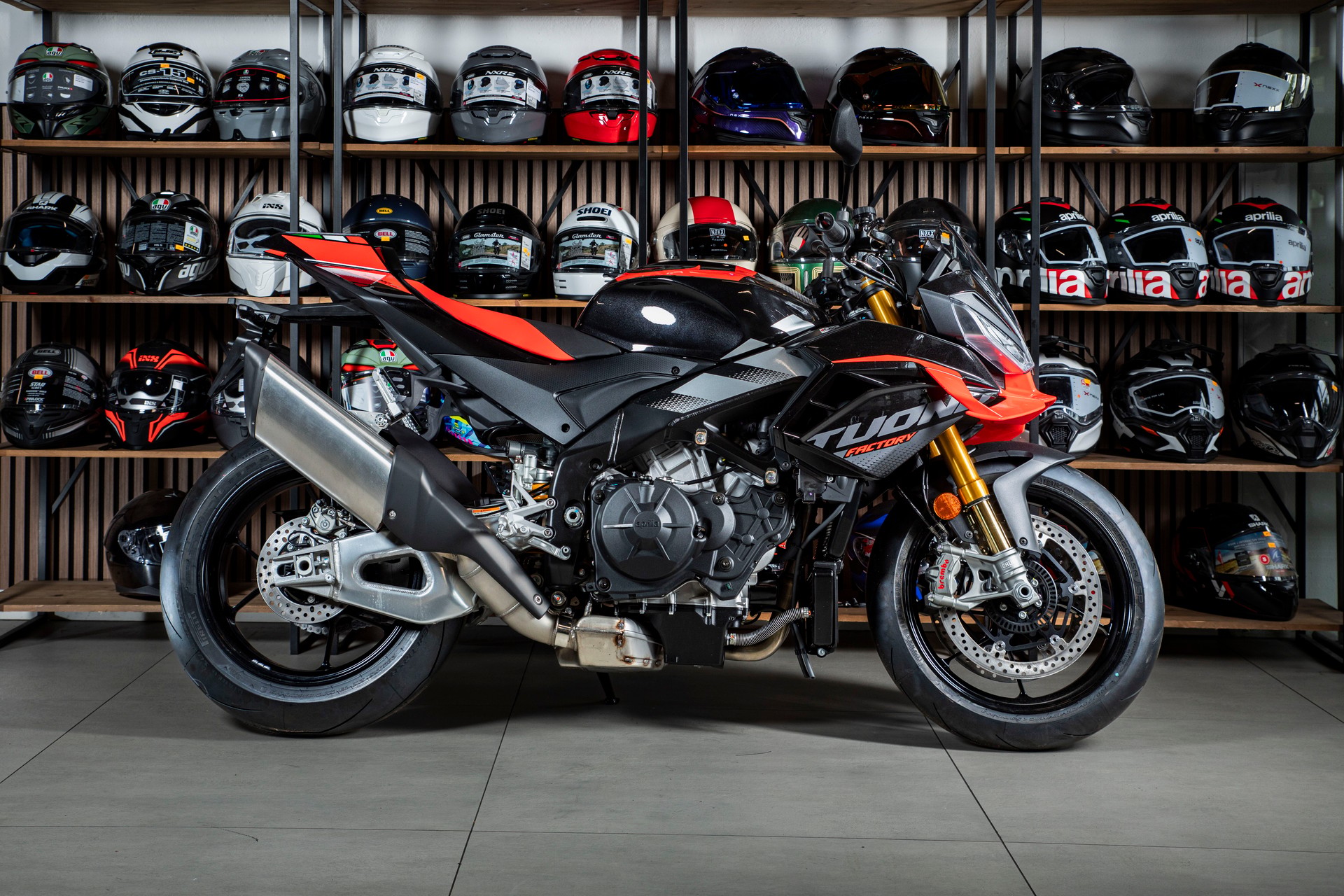 APRILIA V4 Factory