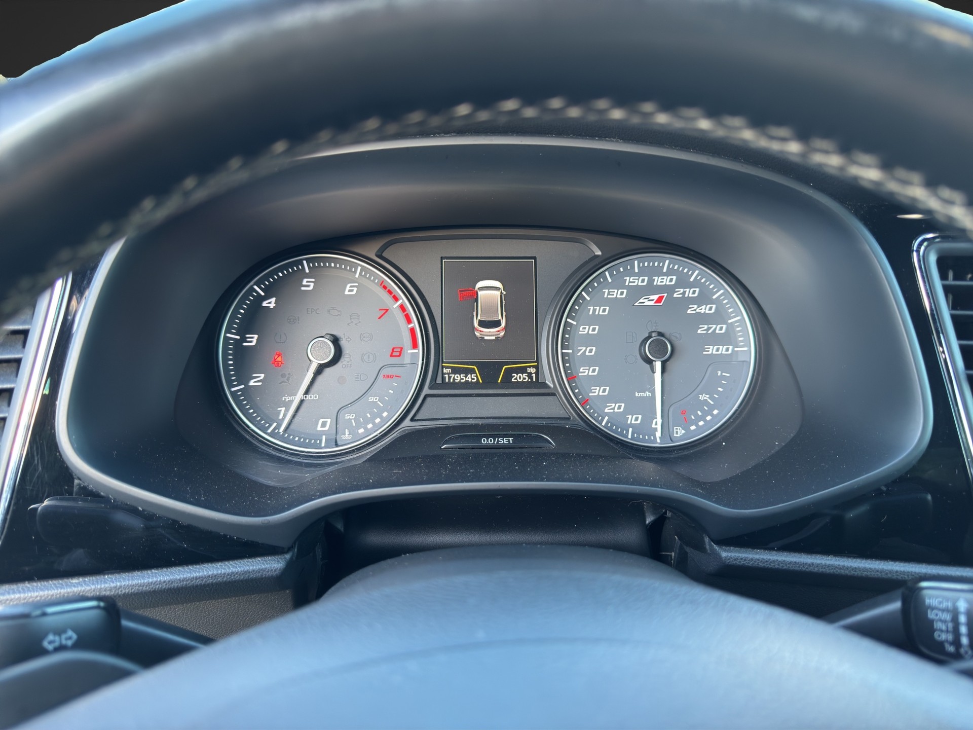 SEAT Leon ST 2.0 TSI Cupra 280 DSG-image-12