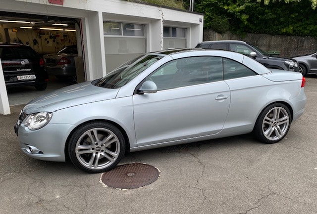 VW Eos 2.0 FSI Turbo-image-1