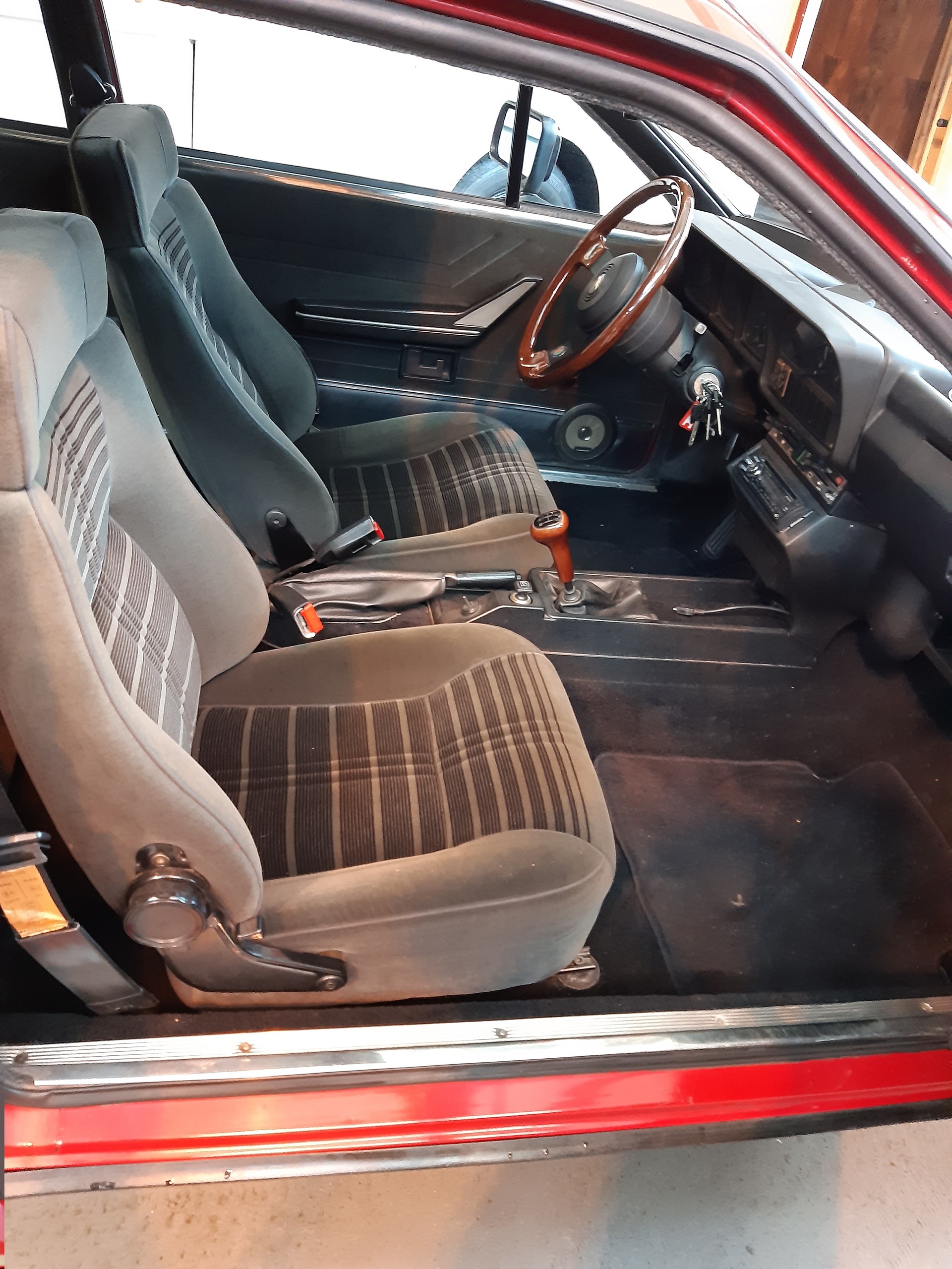 ALFA ROMEO GTV 2.0 L-image-5