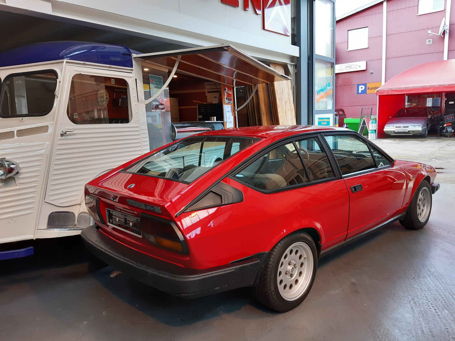 ALFA ROMEO GTV 2.0 L-showroom-element-3