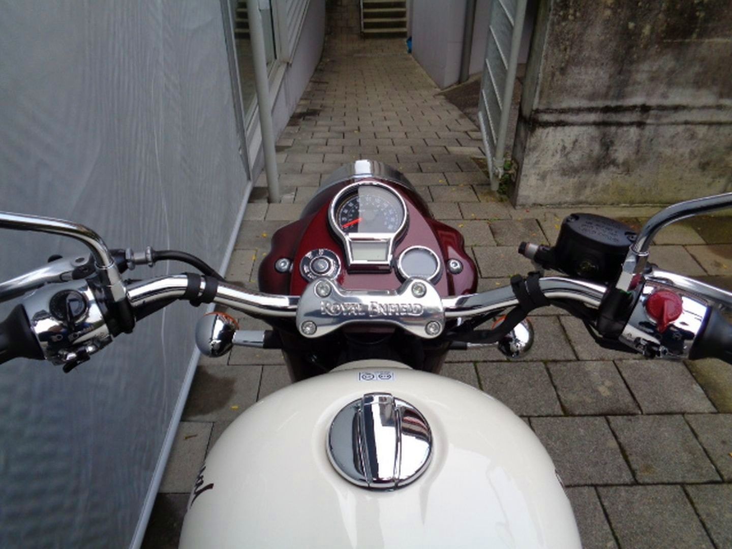 ROYAL ENFIELD CLASSIC 650-image-8