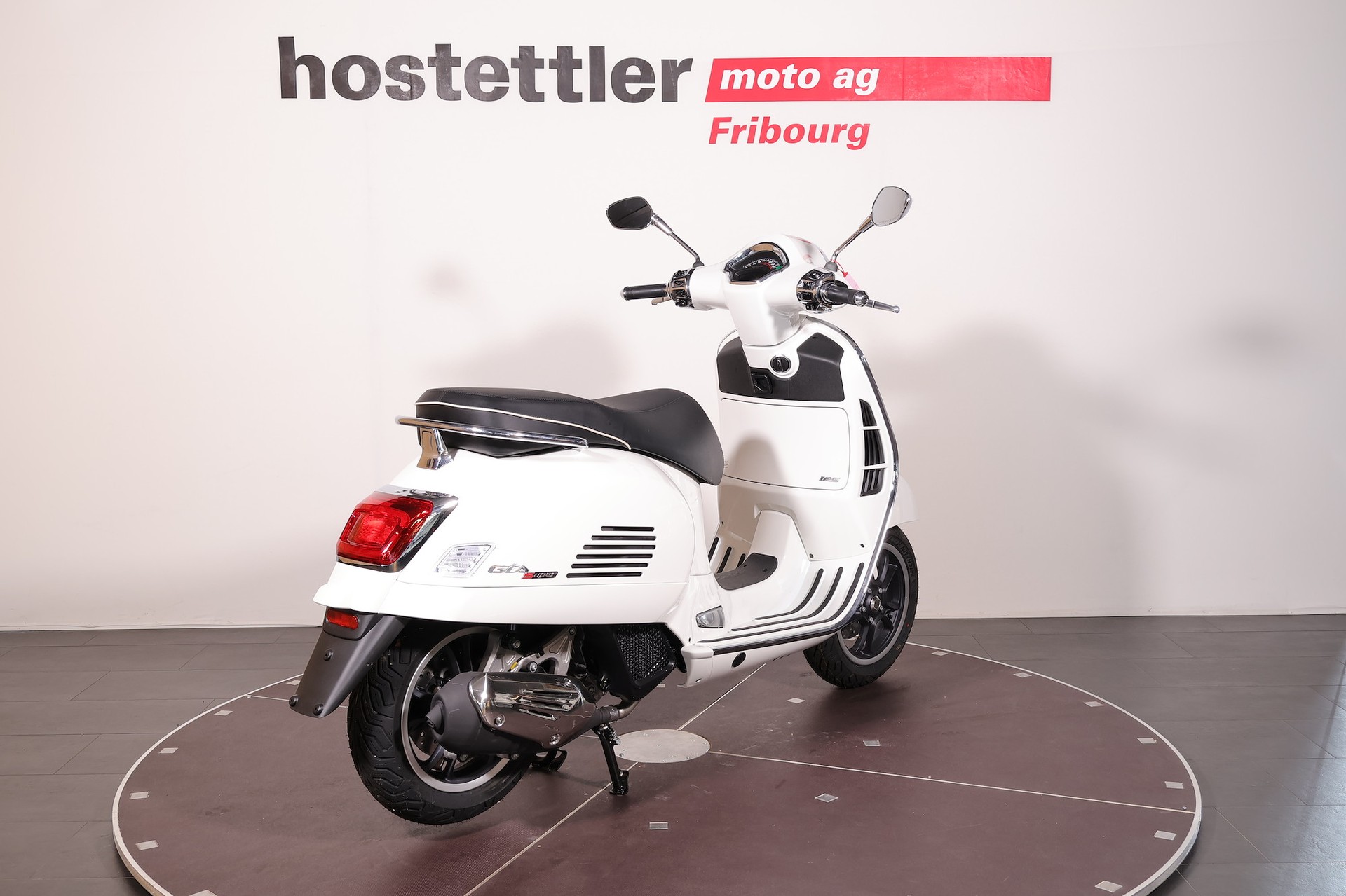 PIAGGIO Vespa 125 GTS-image-2