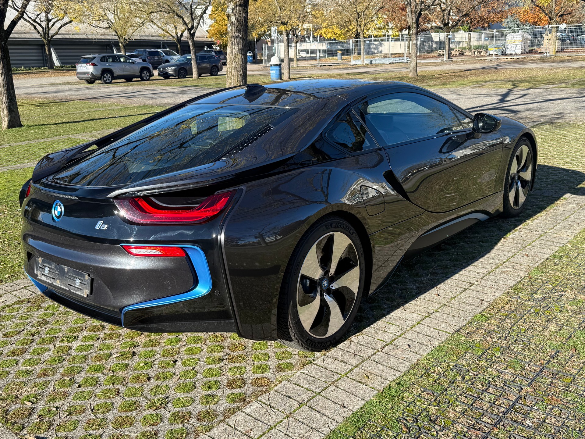 BMW i8 Coupé-image-16