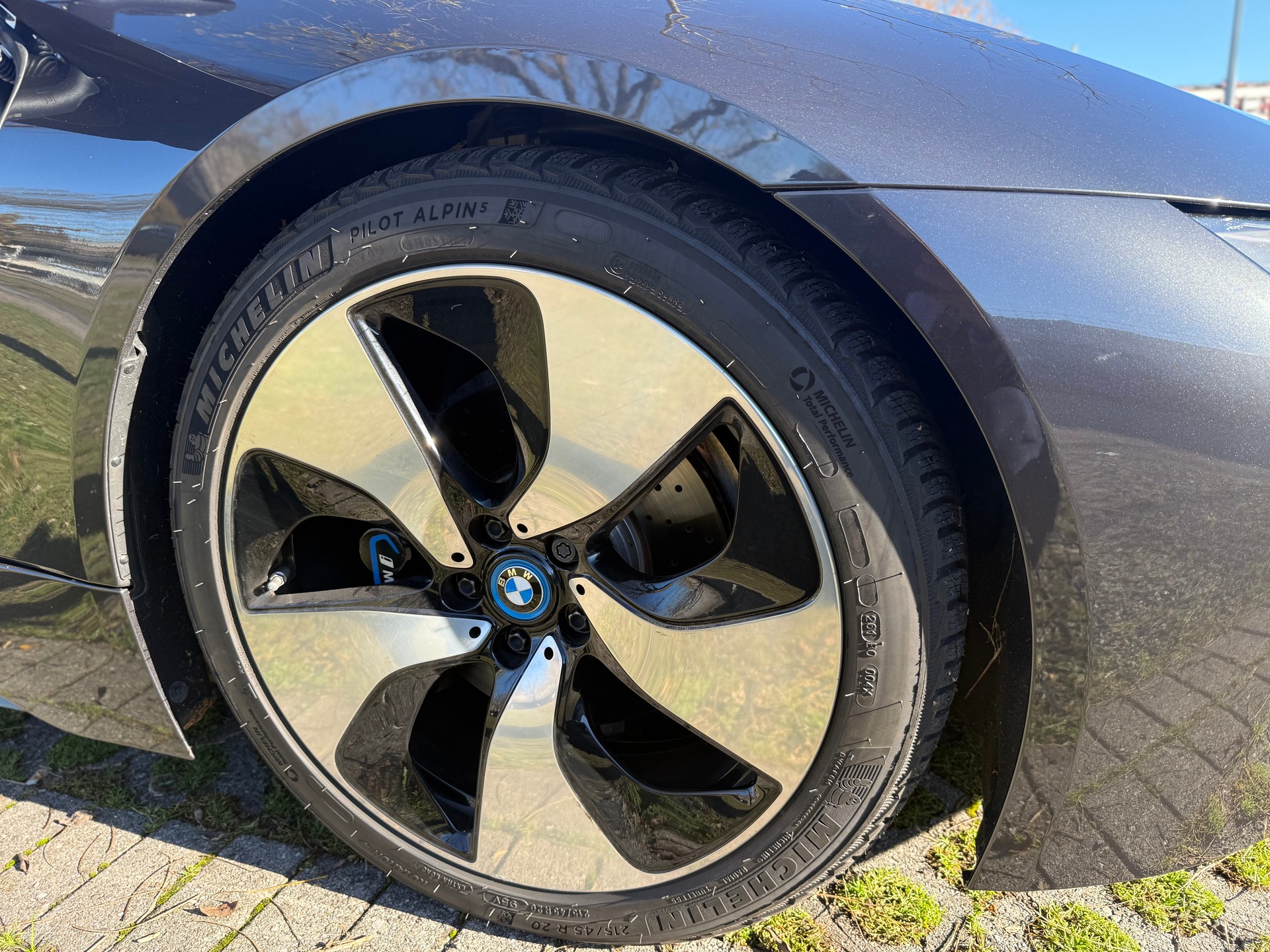 BMW i8 Coupé-image-9
