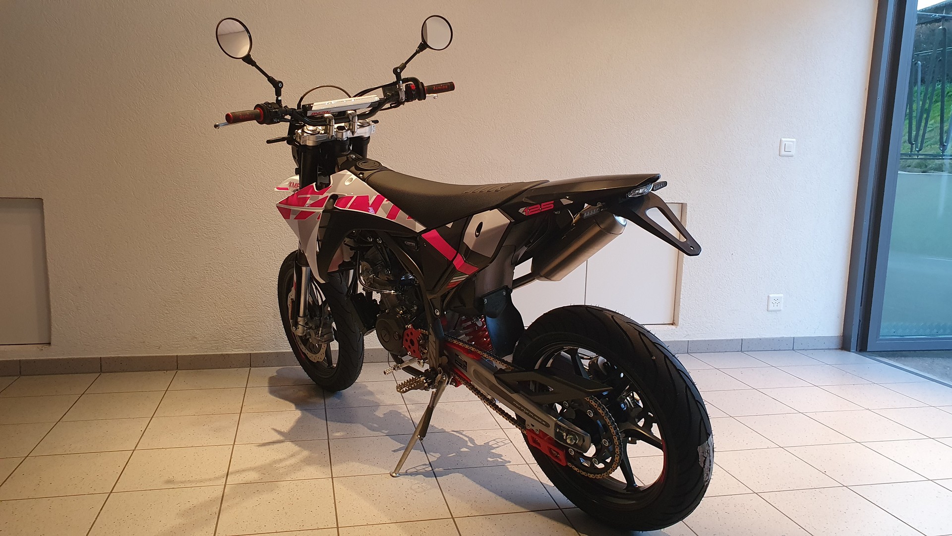 FANTIC XMF 125 Motard-image-5