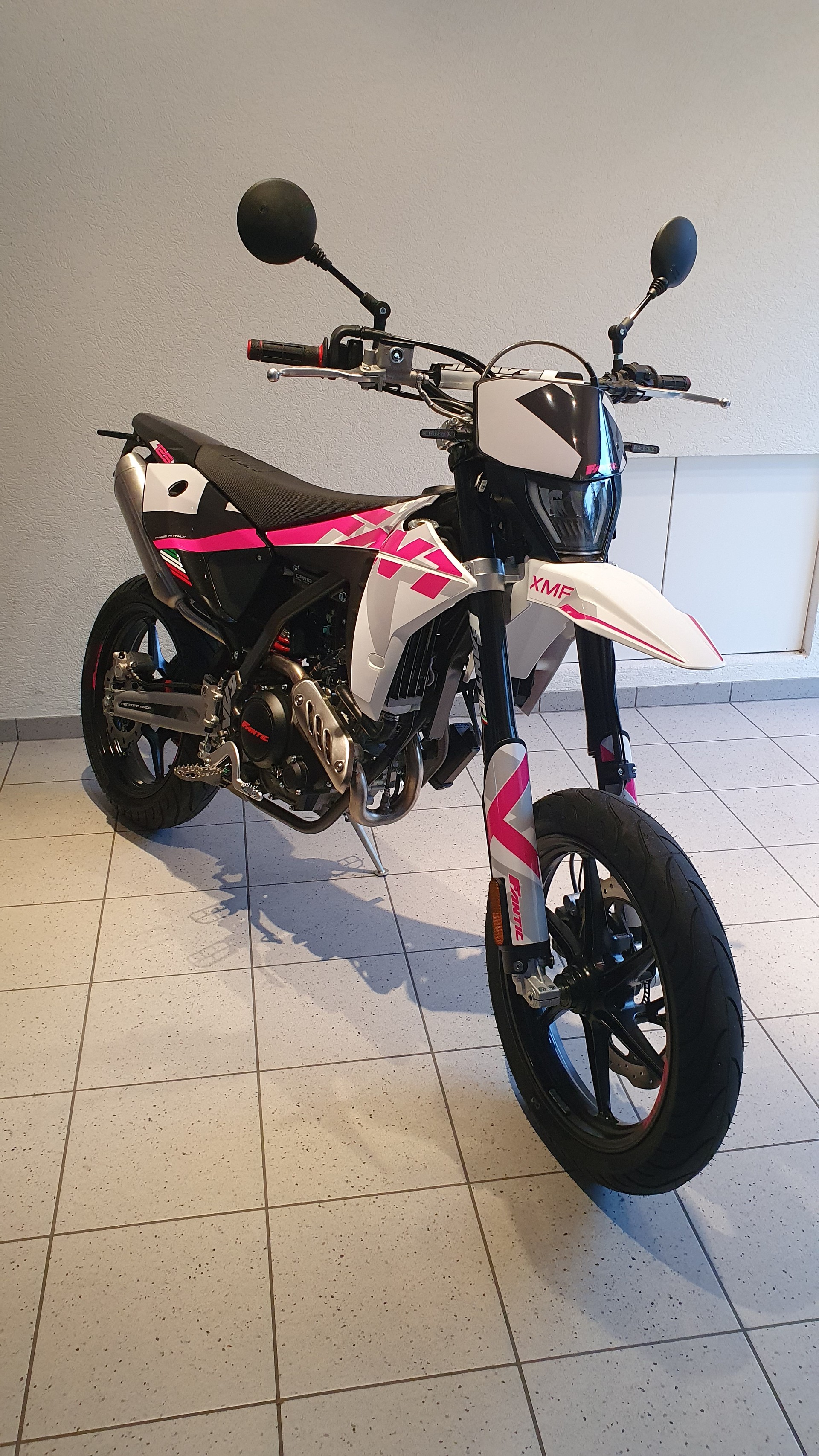 FANTIC XMF 125 Motard-image-1