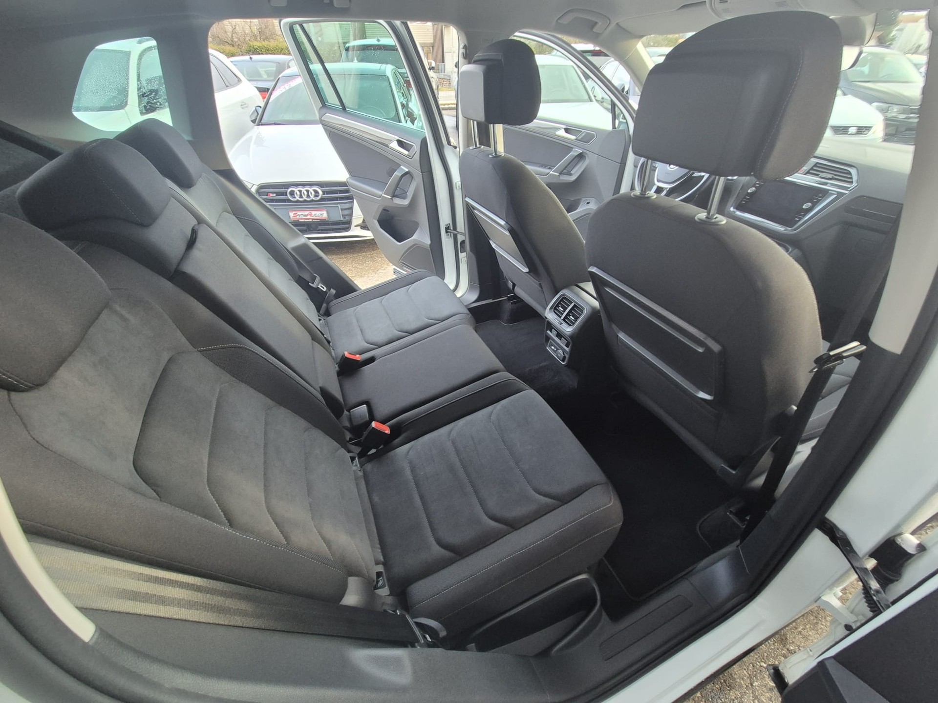 VW Tiguan 2.0 TDI SCR Highline4Motion DSG-image-10