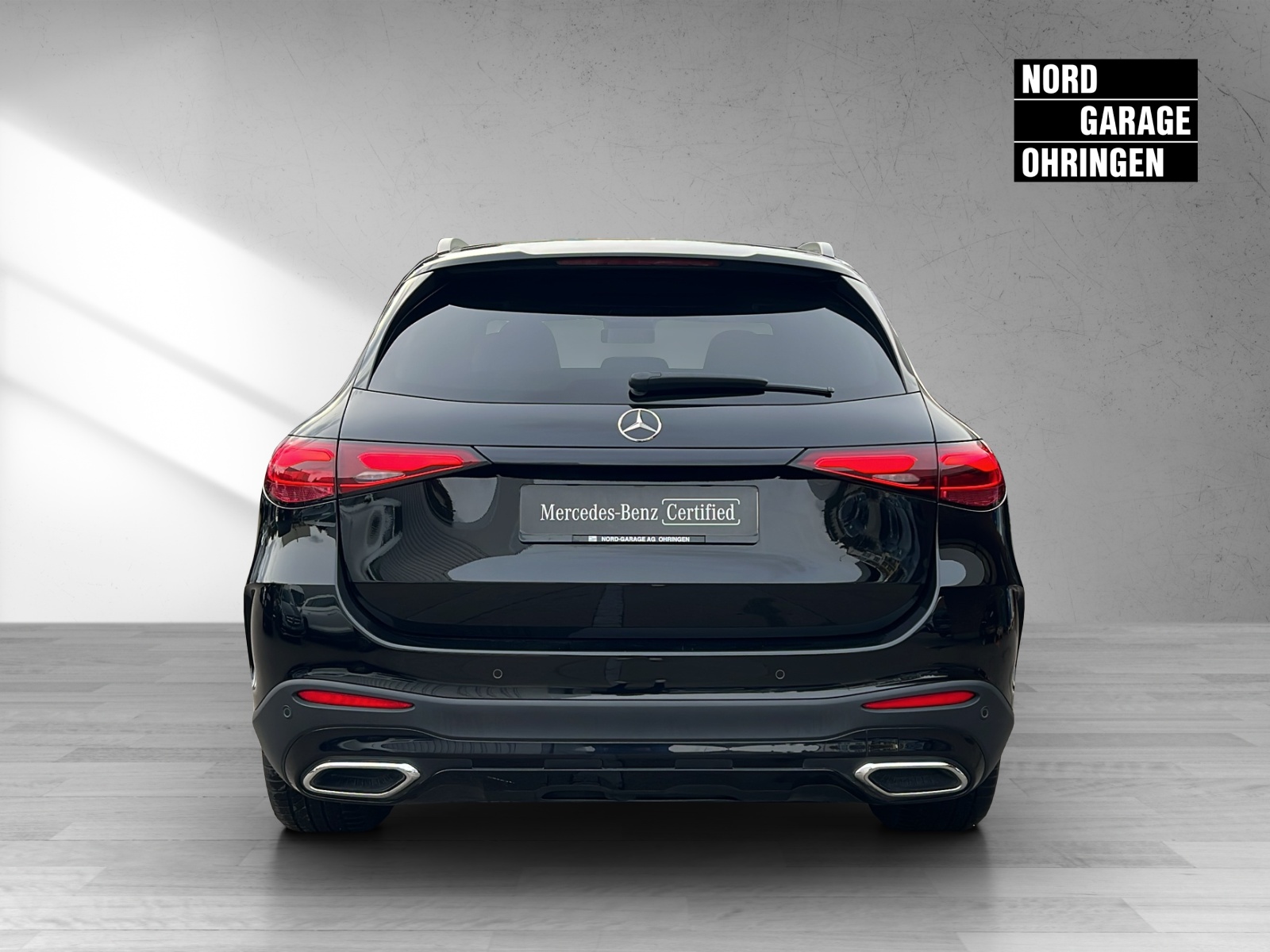 MERCEDES-BENZ GLC 400 e 4M 9G-Tronic-showroom-element-3