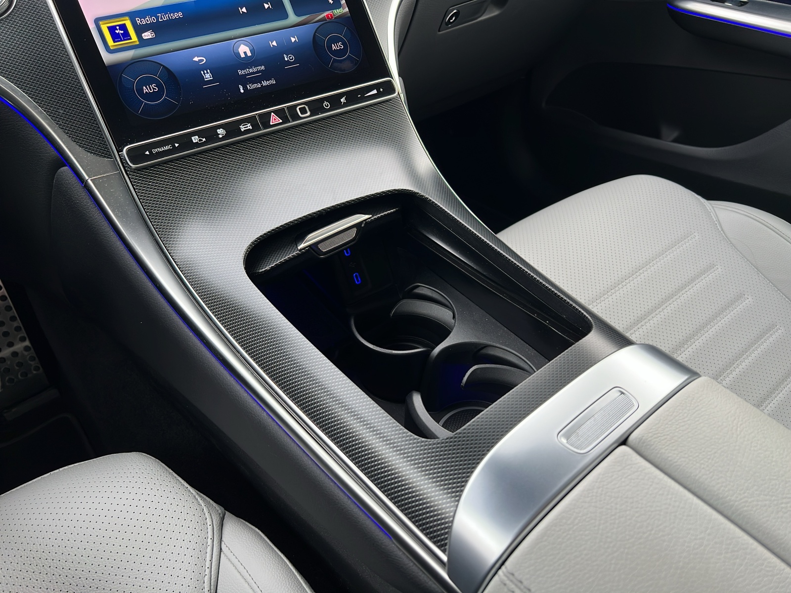 MERCEDES-BENZ GLC 400 e 4M 9G-Tronic-image-10