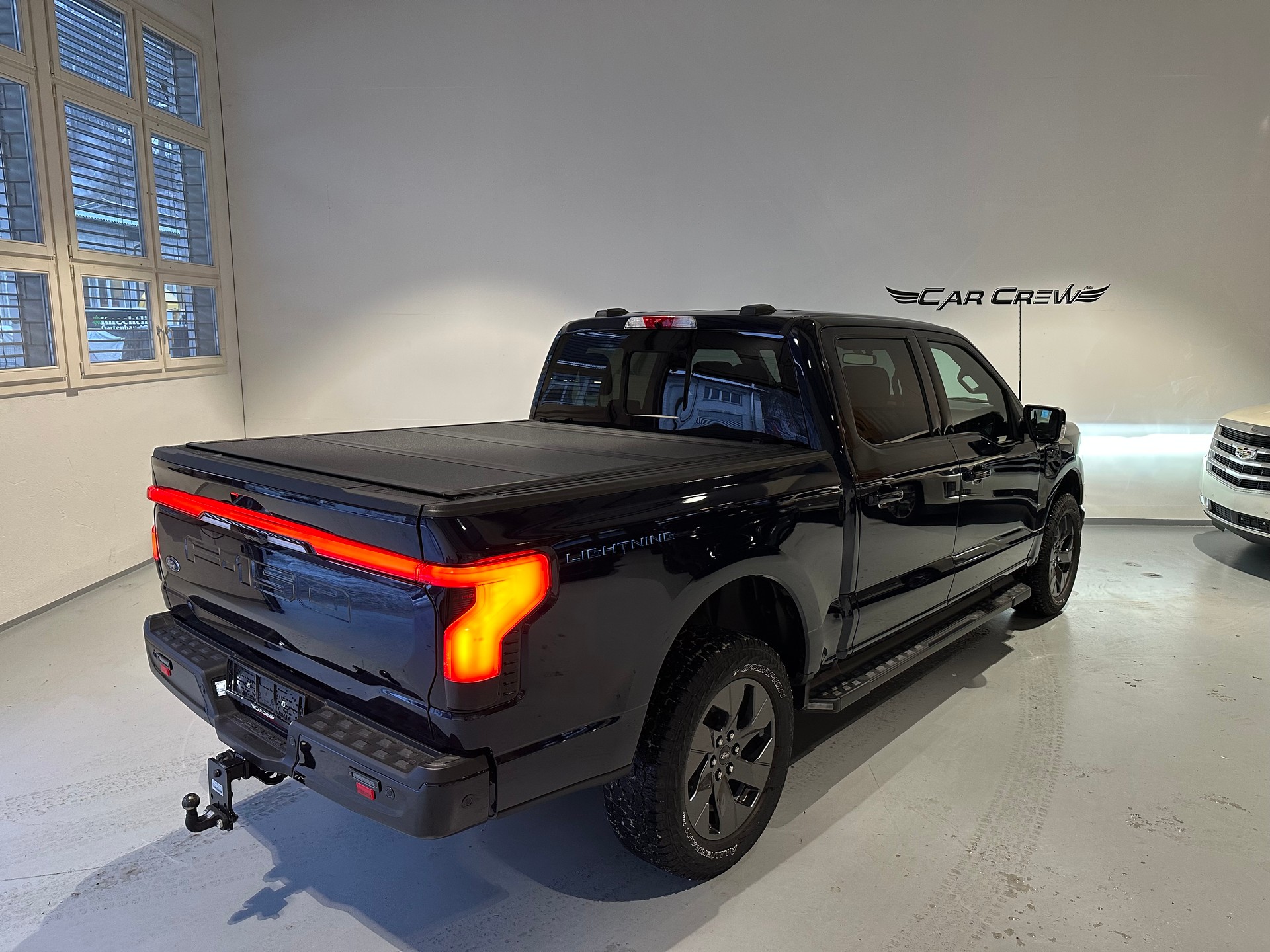 FORD F-150 Lightning-image-14