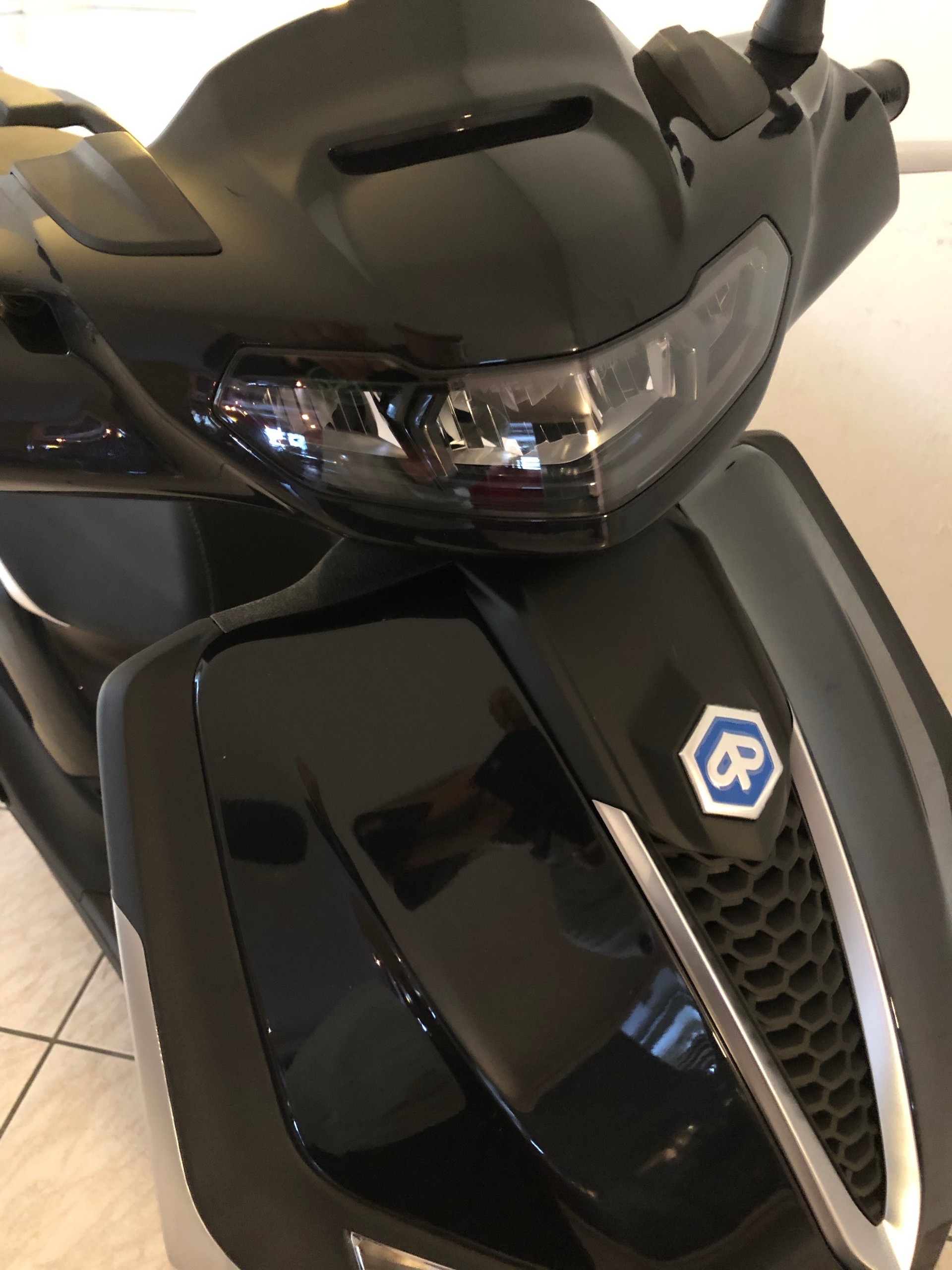 PIAGGIO Liberty 125 E5+-image-3