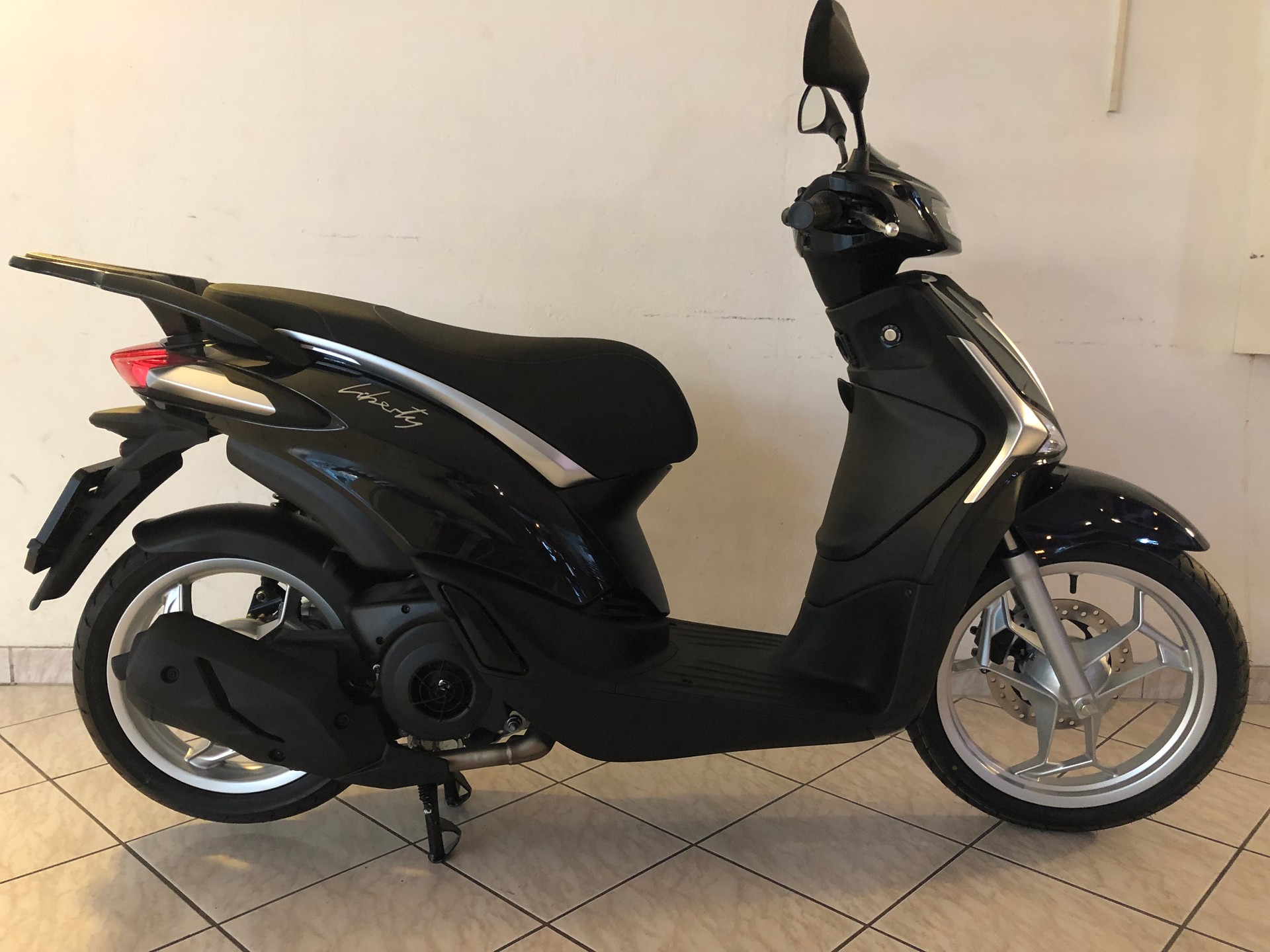 PIAGGIO Liberty 125 E5+-image-0