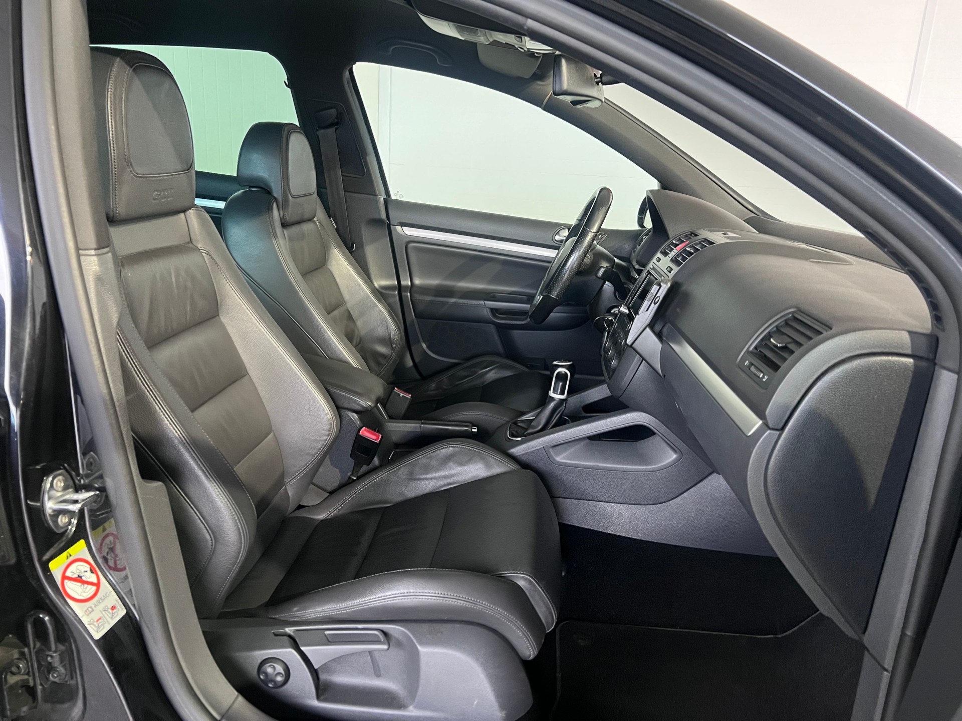 VW Golf 2.0 TFSI GTI-image-13