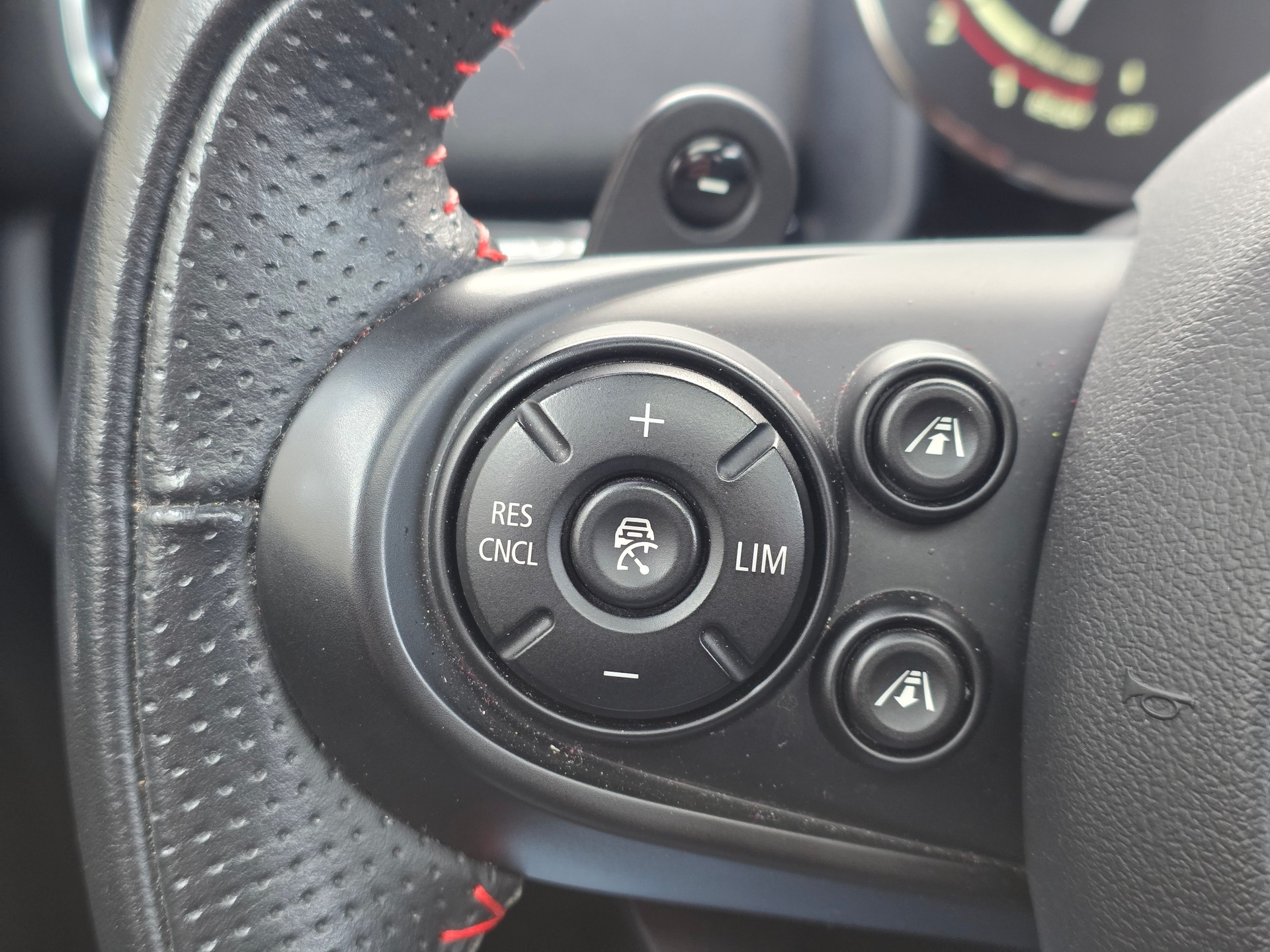 MINI Countryman John Cooper Works ALL4 Steptronic-image-26