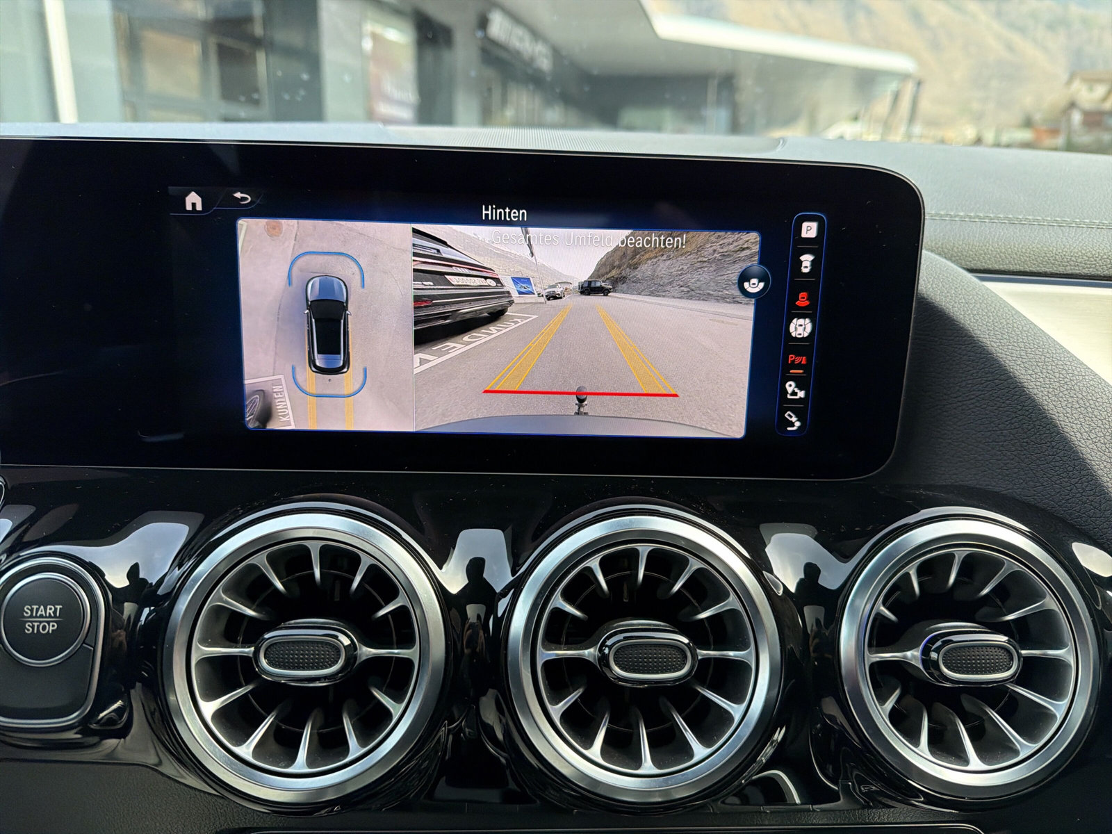 MERCEDES-BENZ EQA 350 AMG Line 4Matic-image-25