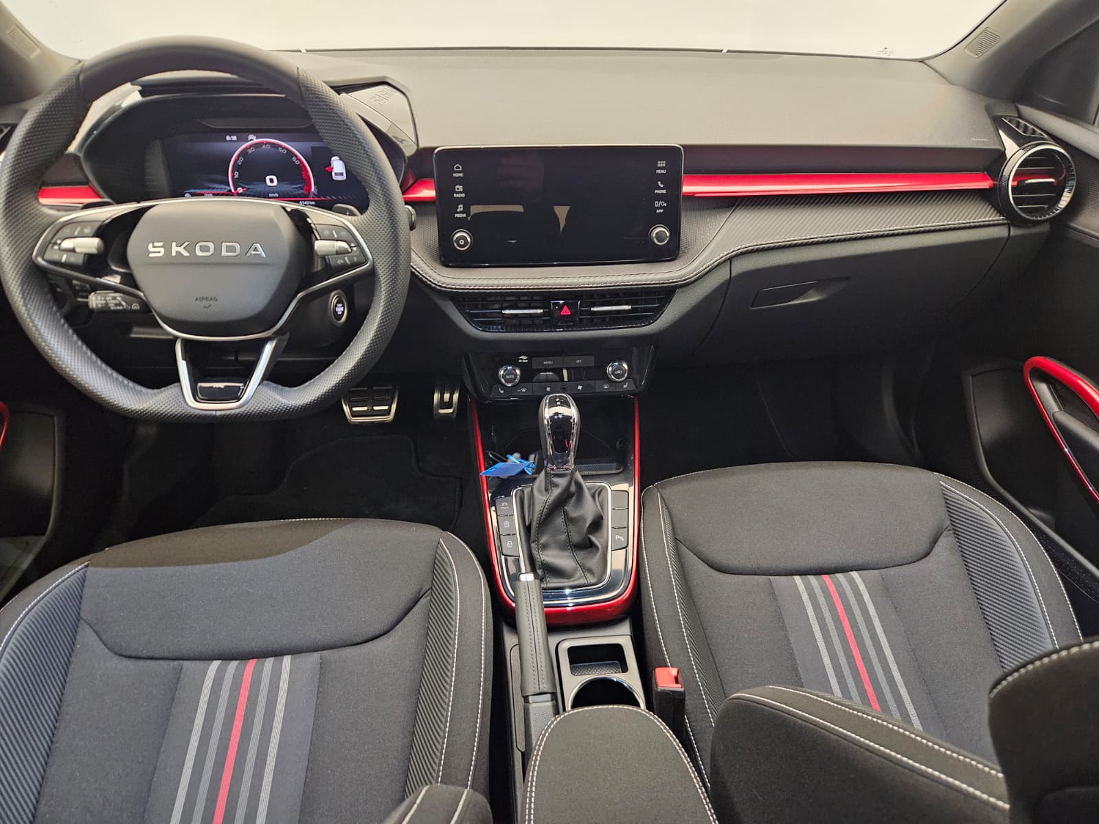 SKODA Fabia 1.0 TSI Monte Carlo DSG-image-9