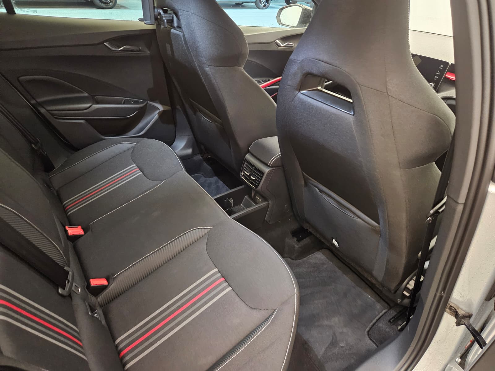 SKODA Fabia 1.0 TSI Monte Carlo DSG-image-13
