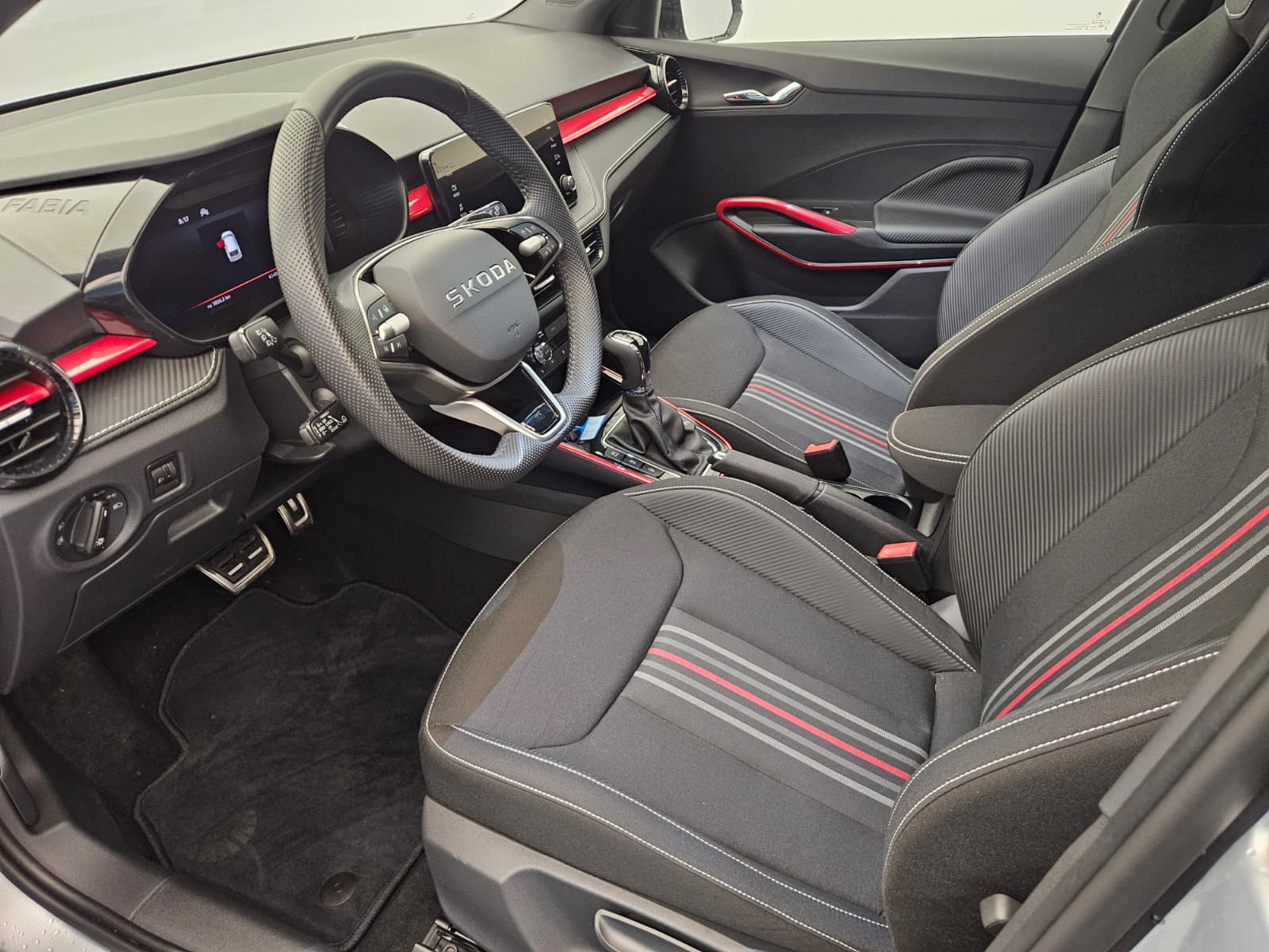 SKODA Fabia 1.0 TSI Monte Carlo DSG-image-10