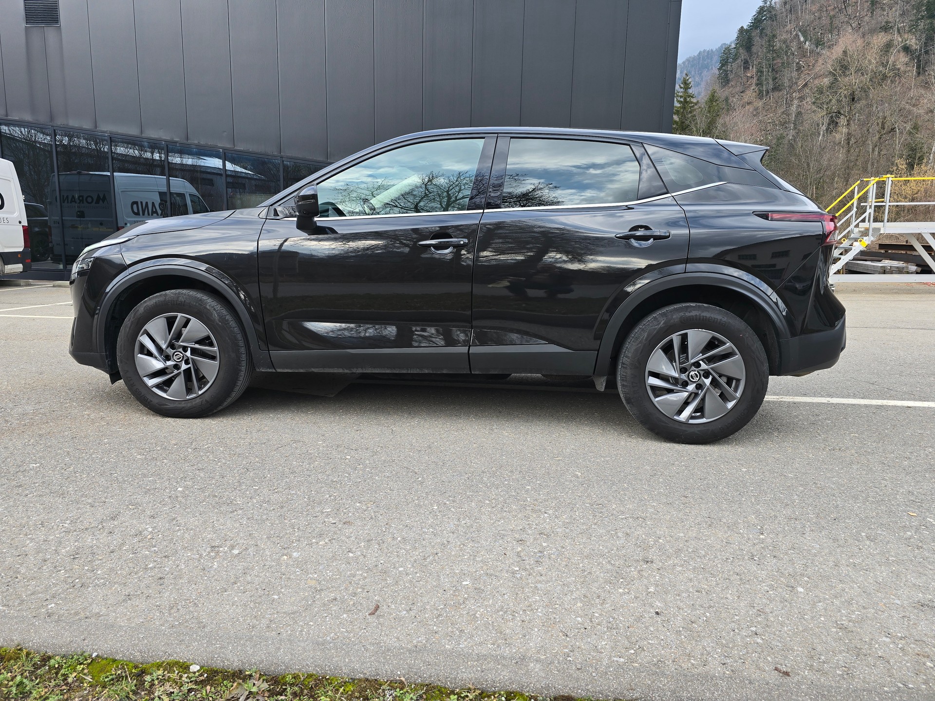NISSAN Qashqai 1.3 DIG-T MHEV N-Connecta Xtronic-image-2
